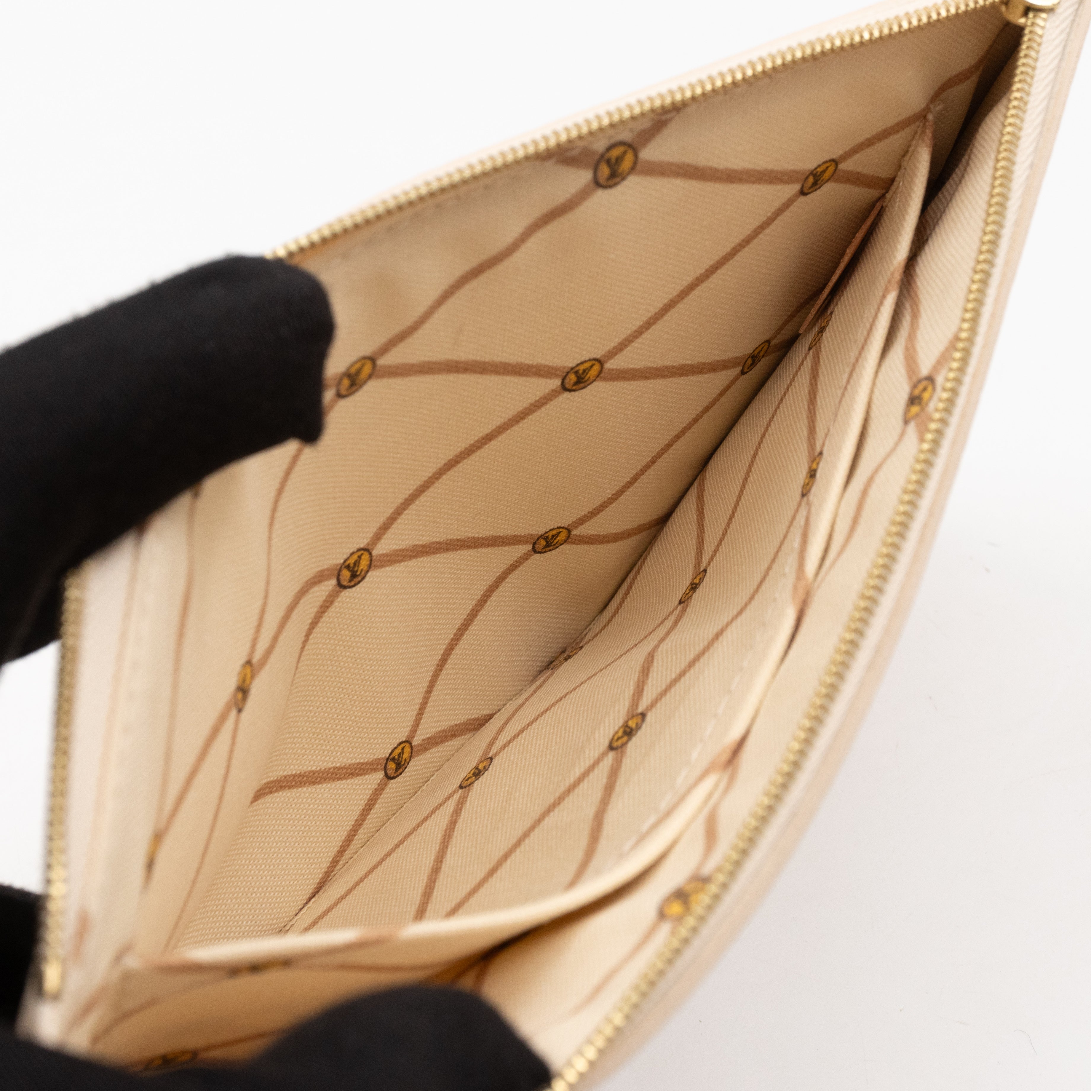 Neverfull Pochette Damier Azur Summer Trunk