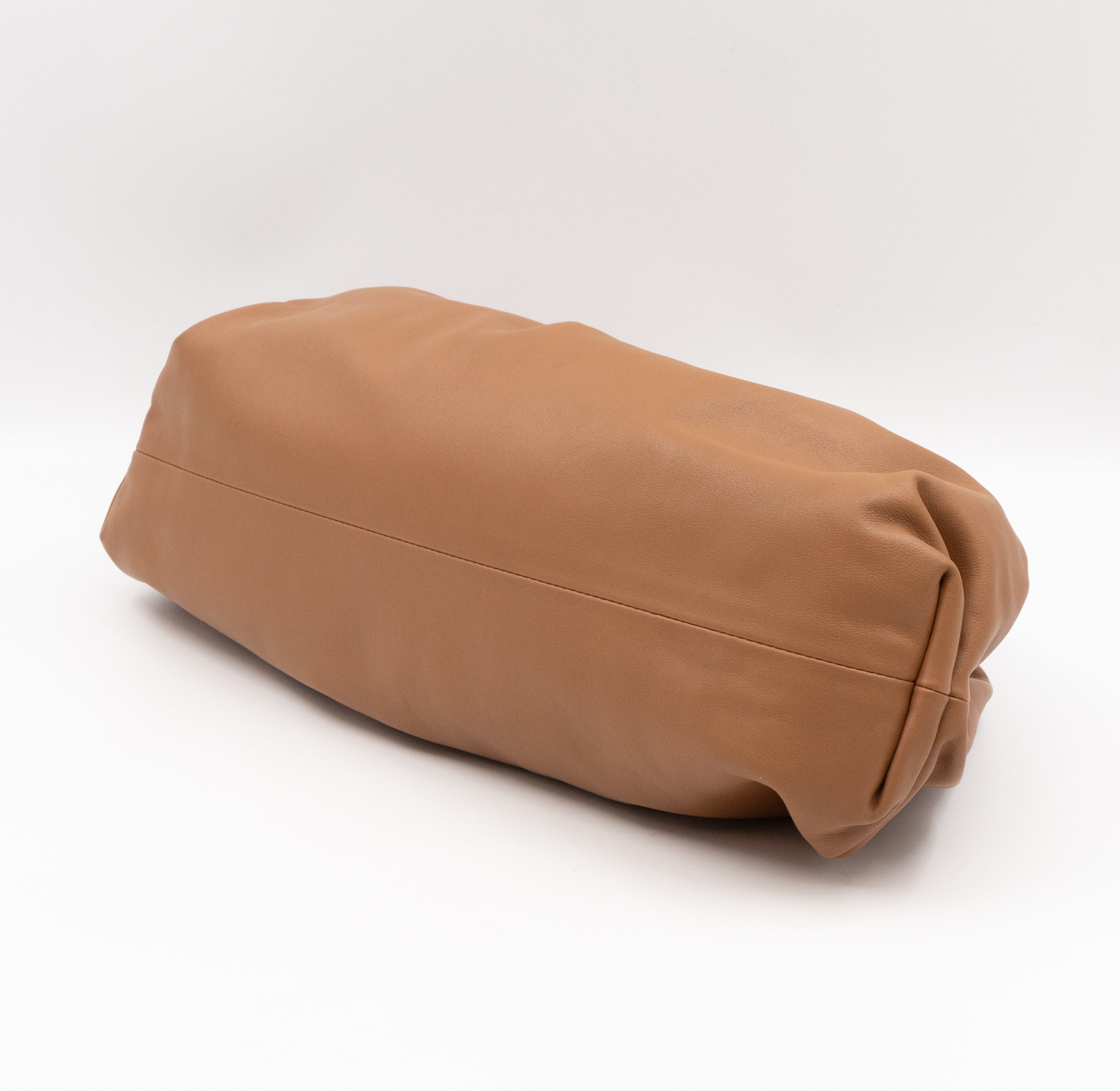 The Pouch Smooth Leather Camello