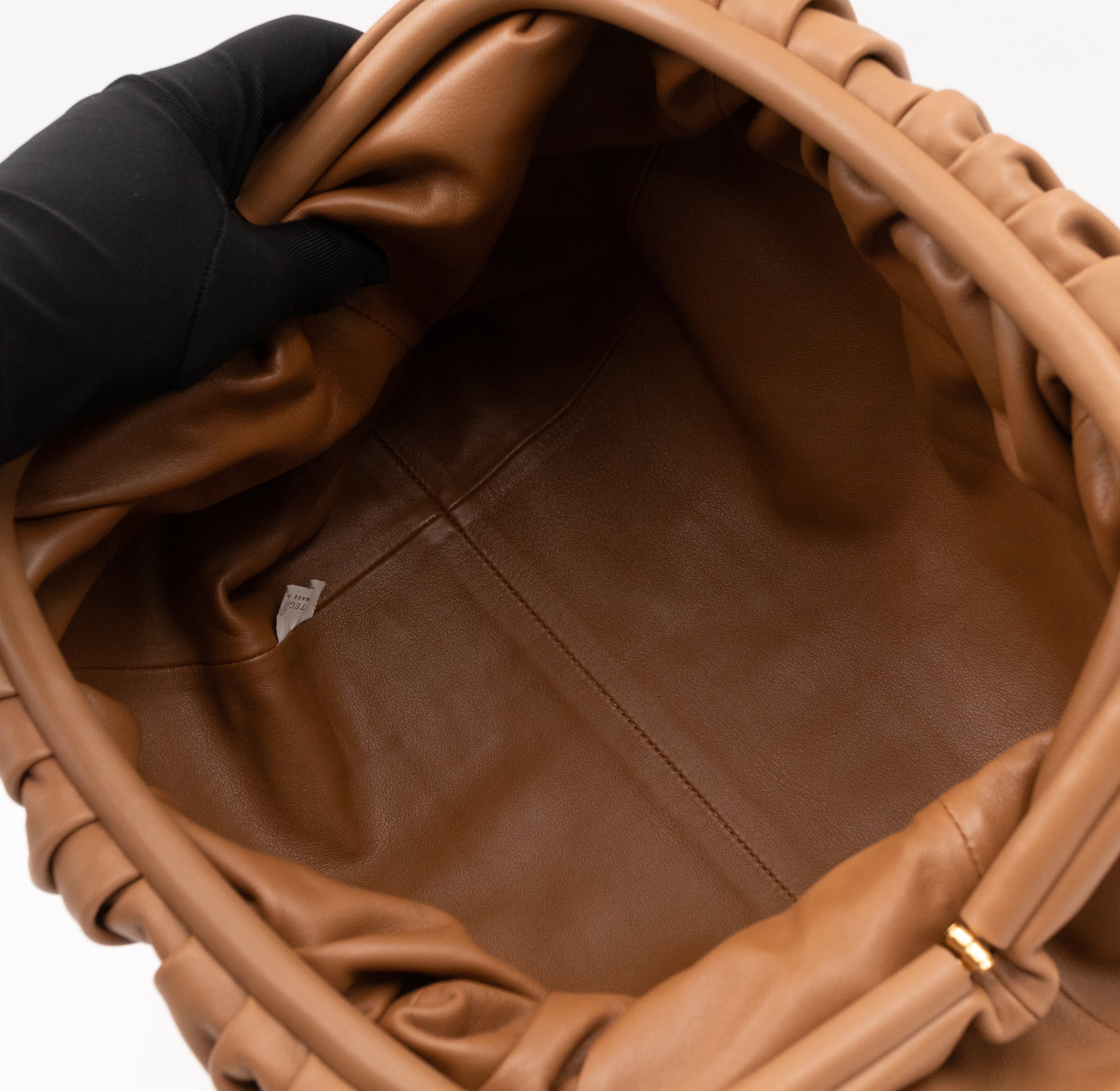 The Pouch Smooth Leather Camello