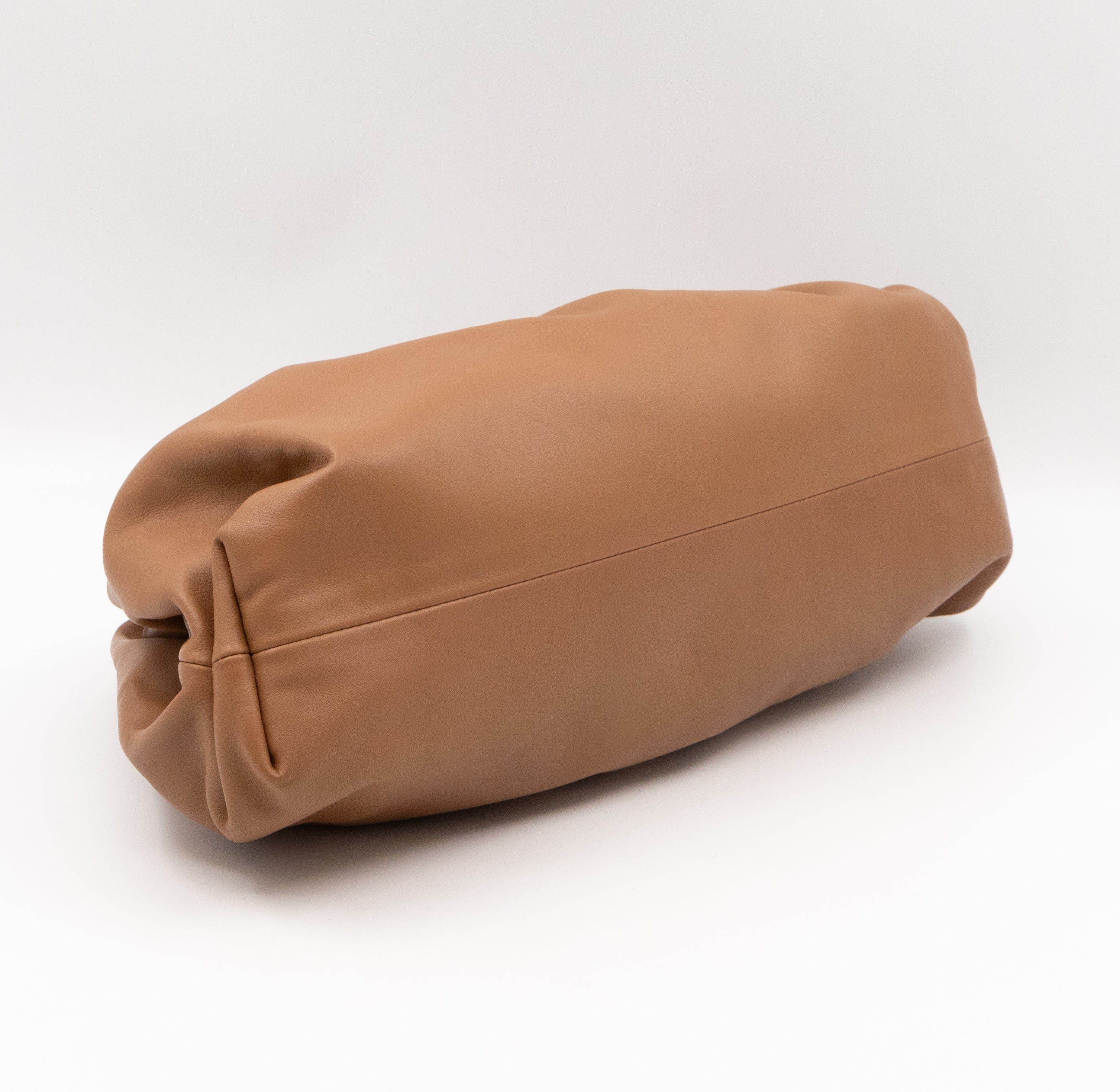 The Pouch Smooth Leather Camello