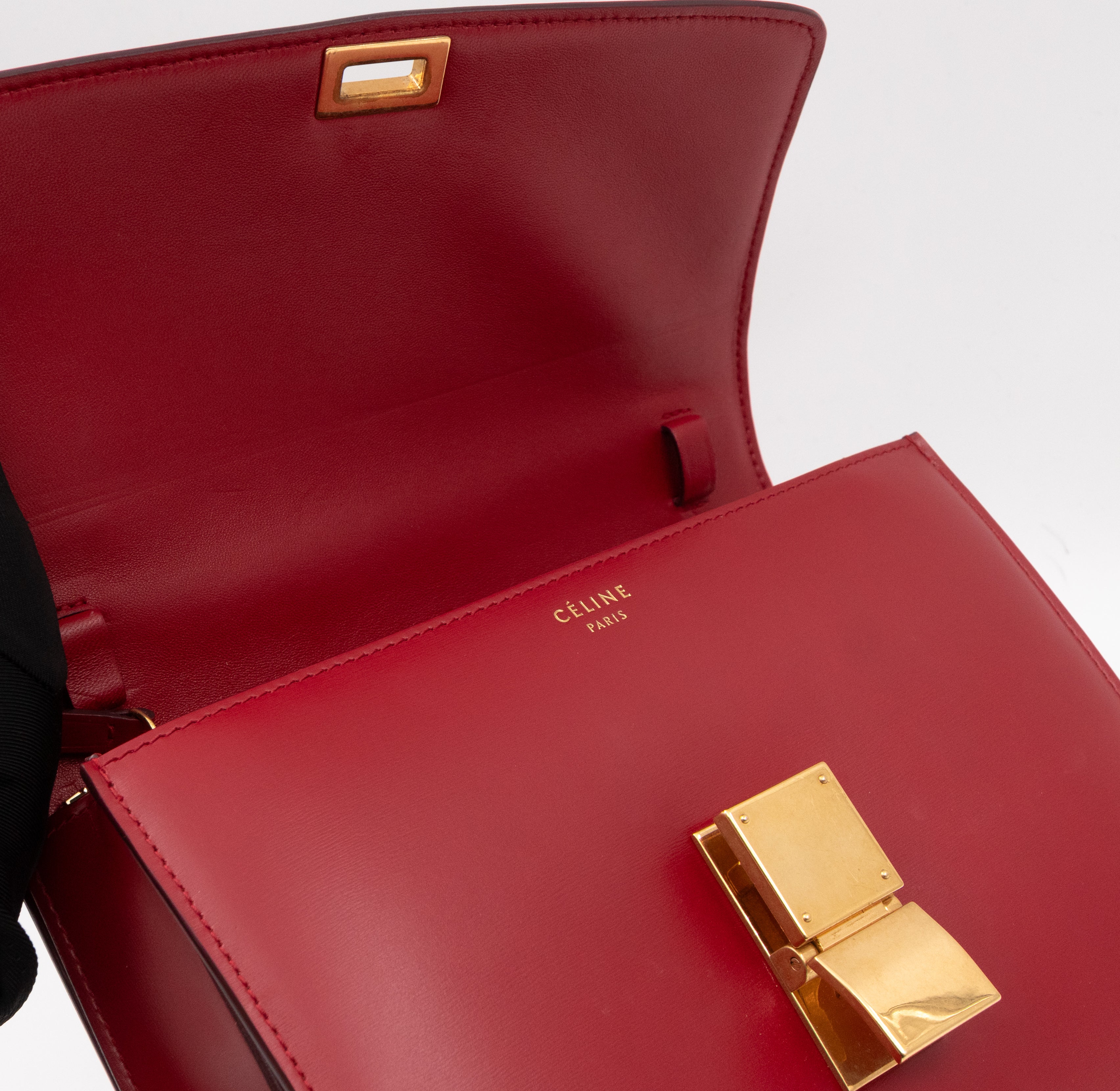 Classic Box Medium Red Leather