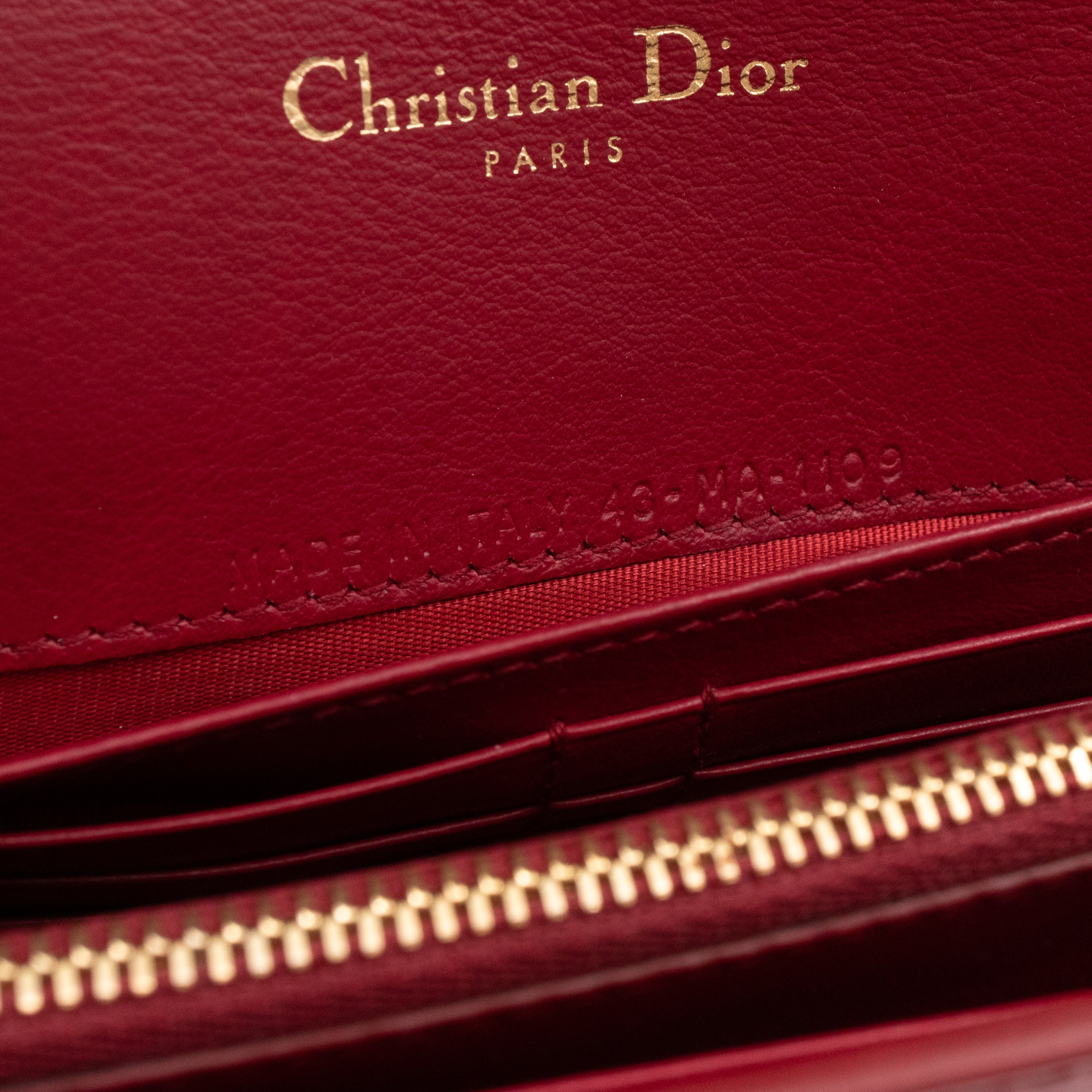 30 Montaigne Pouch with Chain Cerise Red Patent Leather