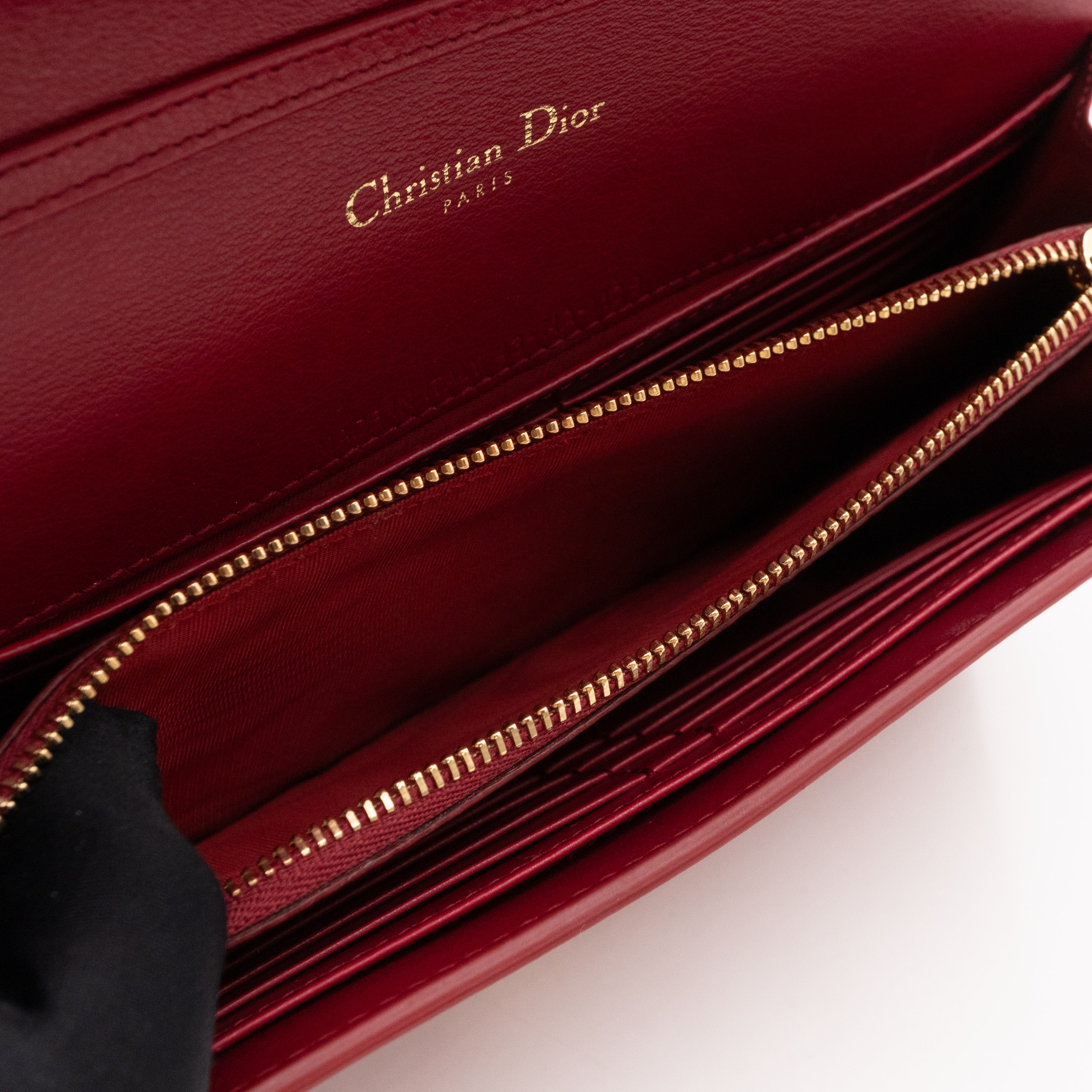 30 Montaigne Pouch with Chain Cerise Red Patent Leather