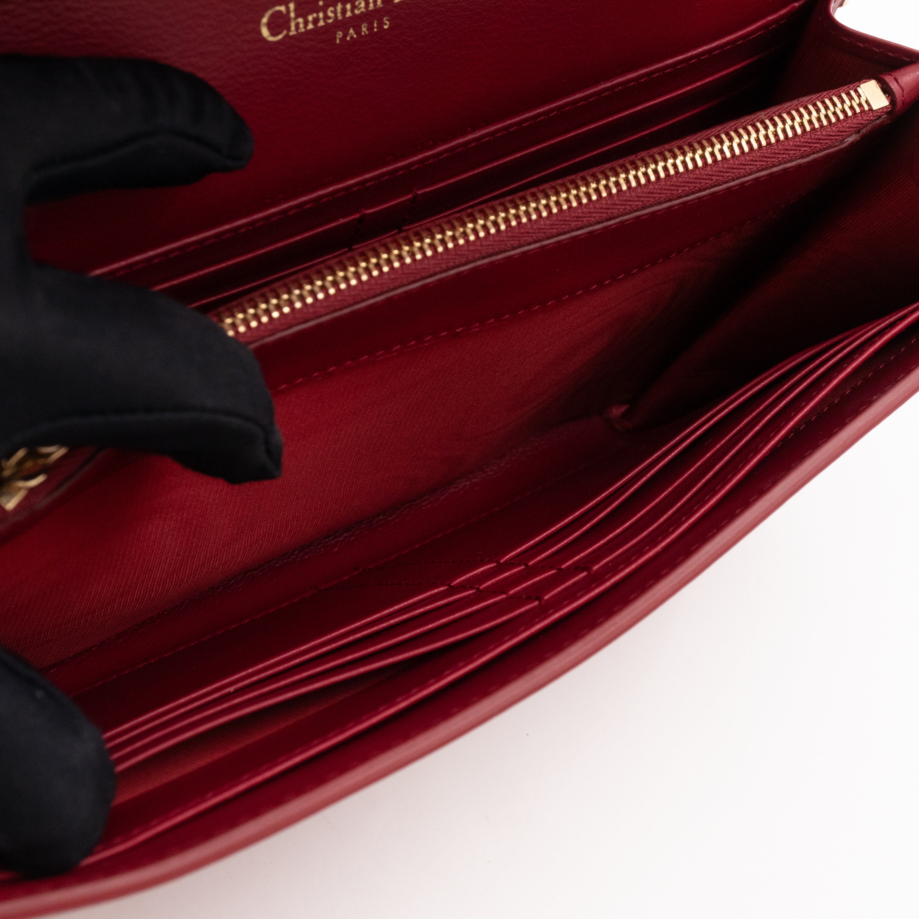 30 Montaigne Pouch with Chain Cerise Red Patent Leather