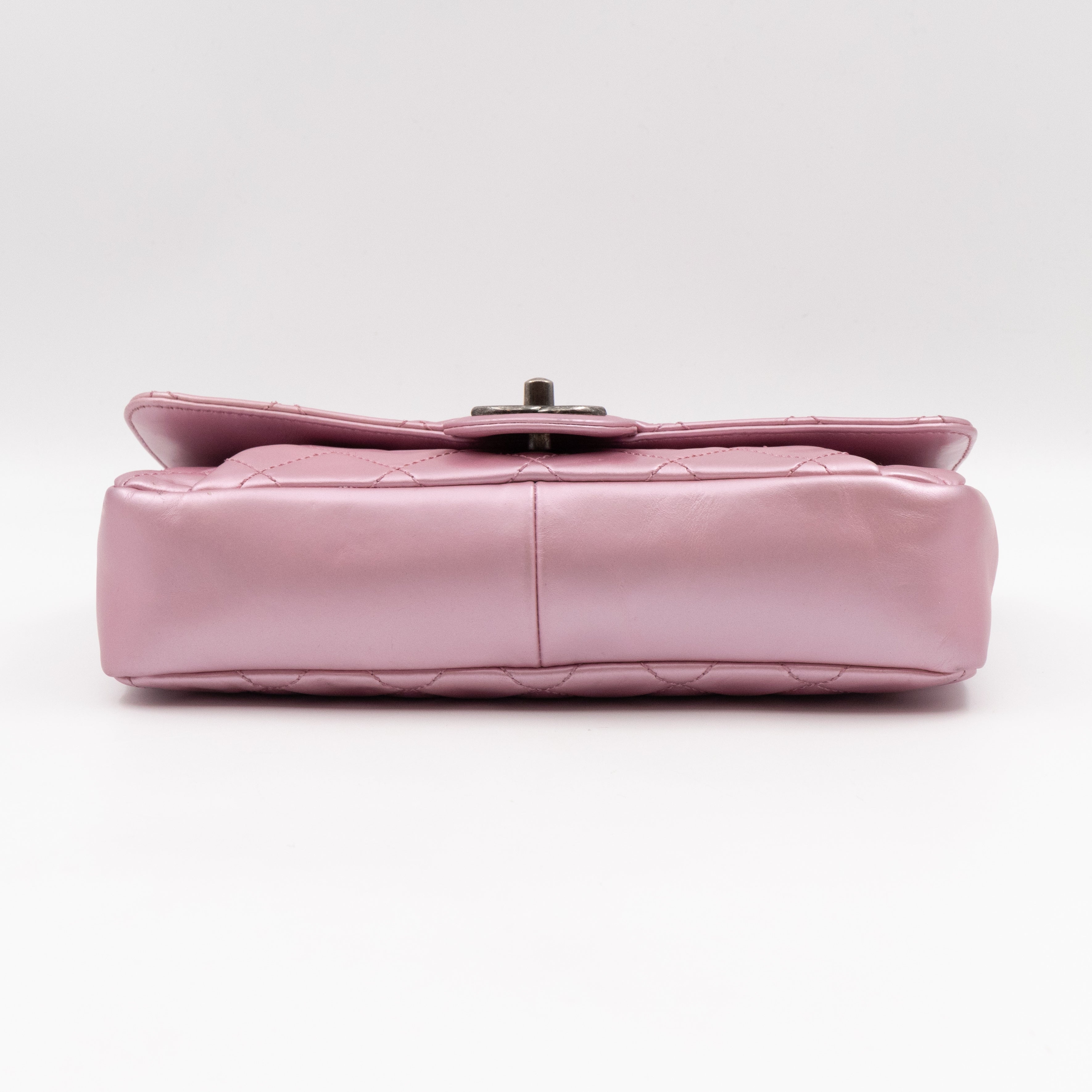 Coco Pleats Single Flap Small Pearly Pink Iridescent Leather