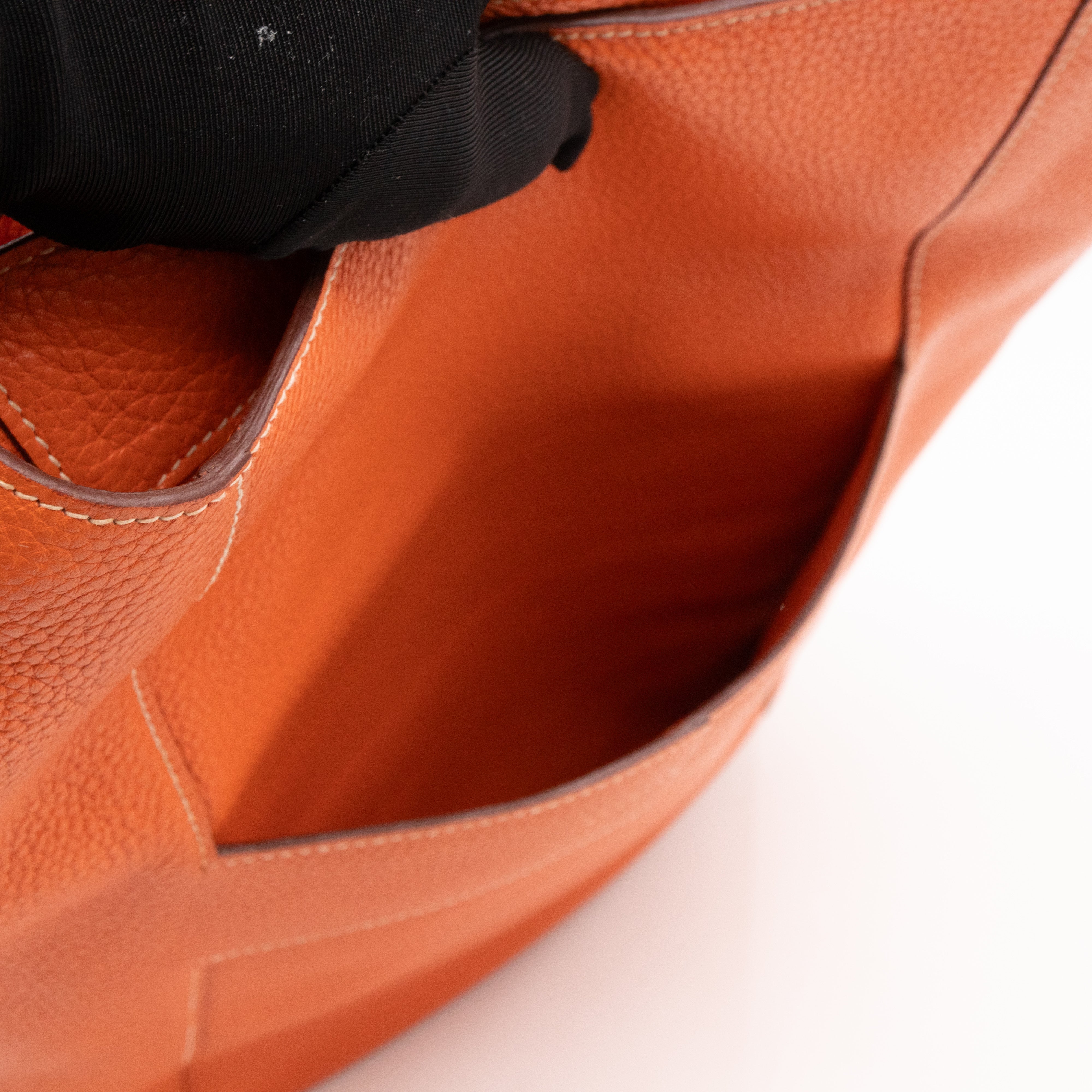 Good News GM Orange Taurillon Clemence