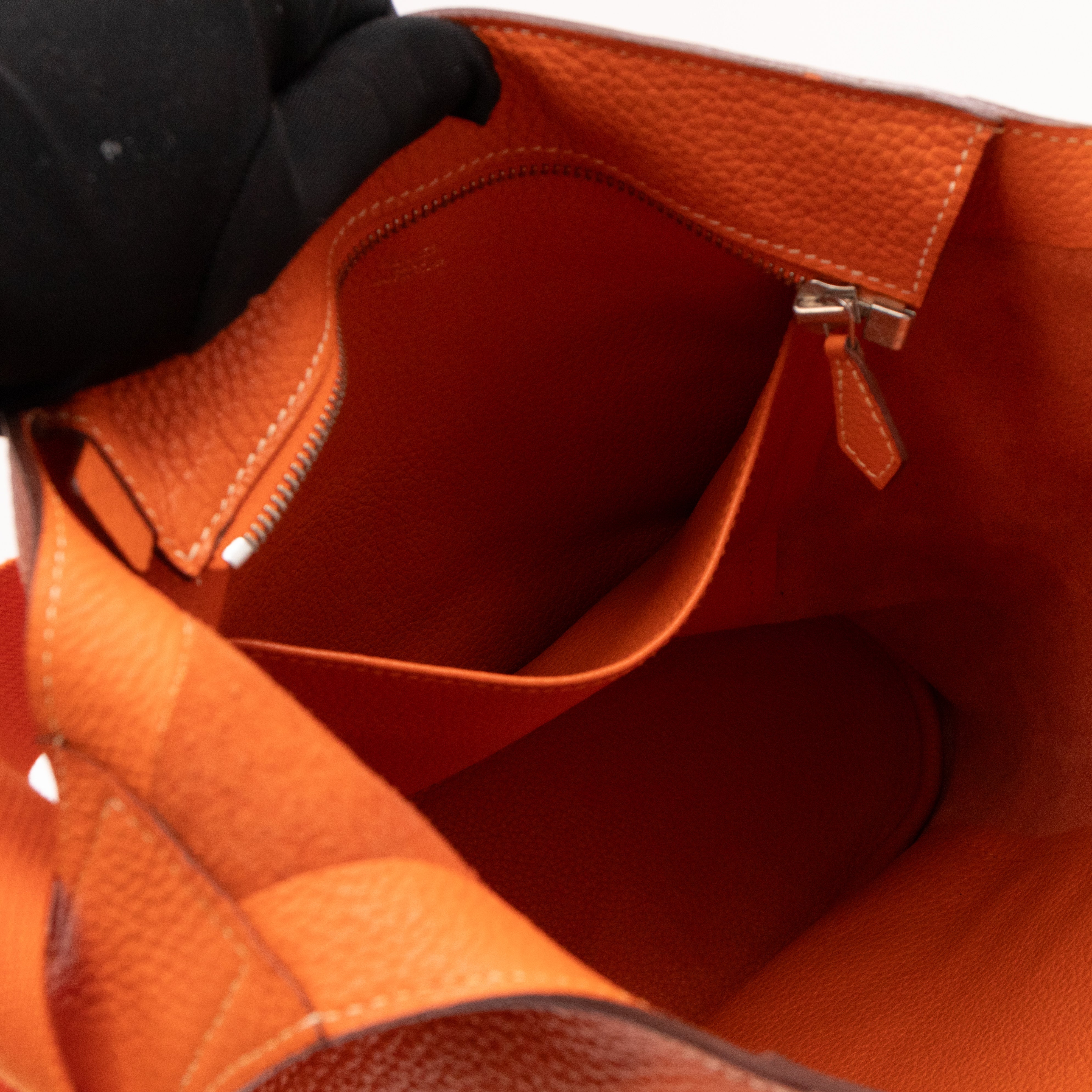 Good News GM Orange Taurillon Clemence