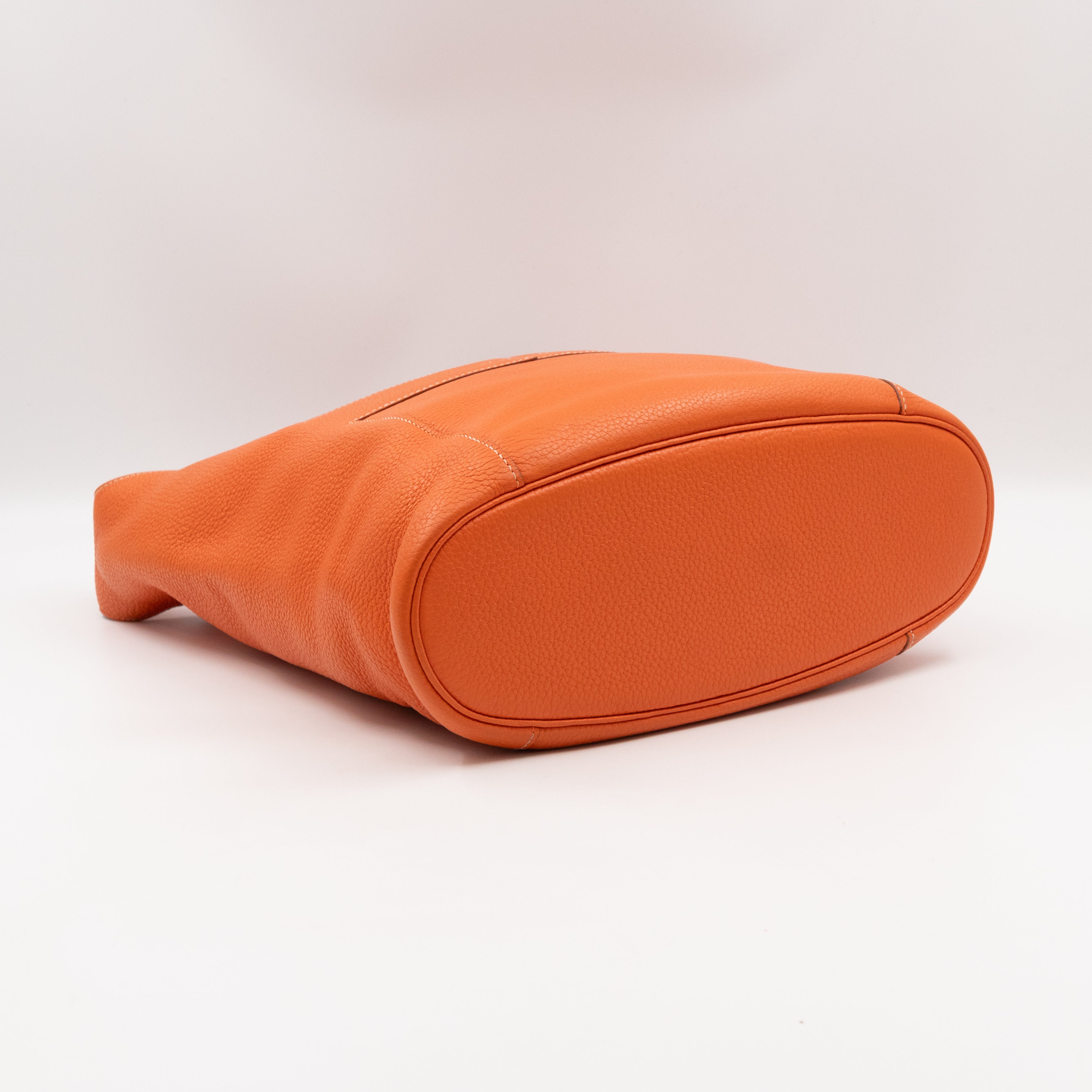 Good News GM Orange Taurillon Clemence