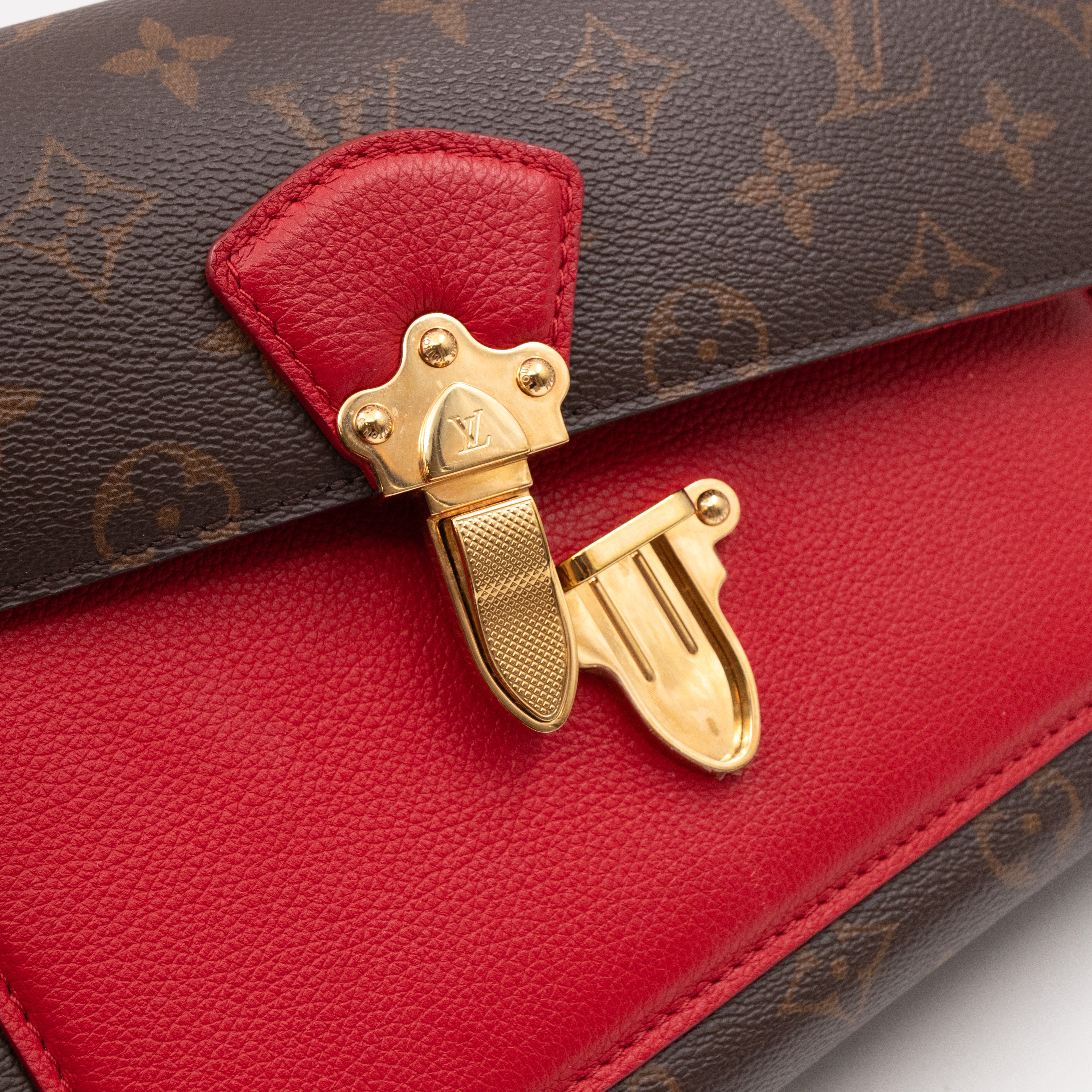 Victoire Monogram Red