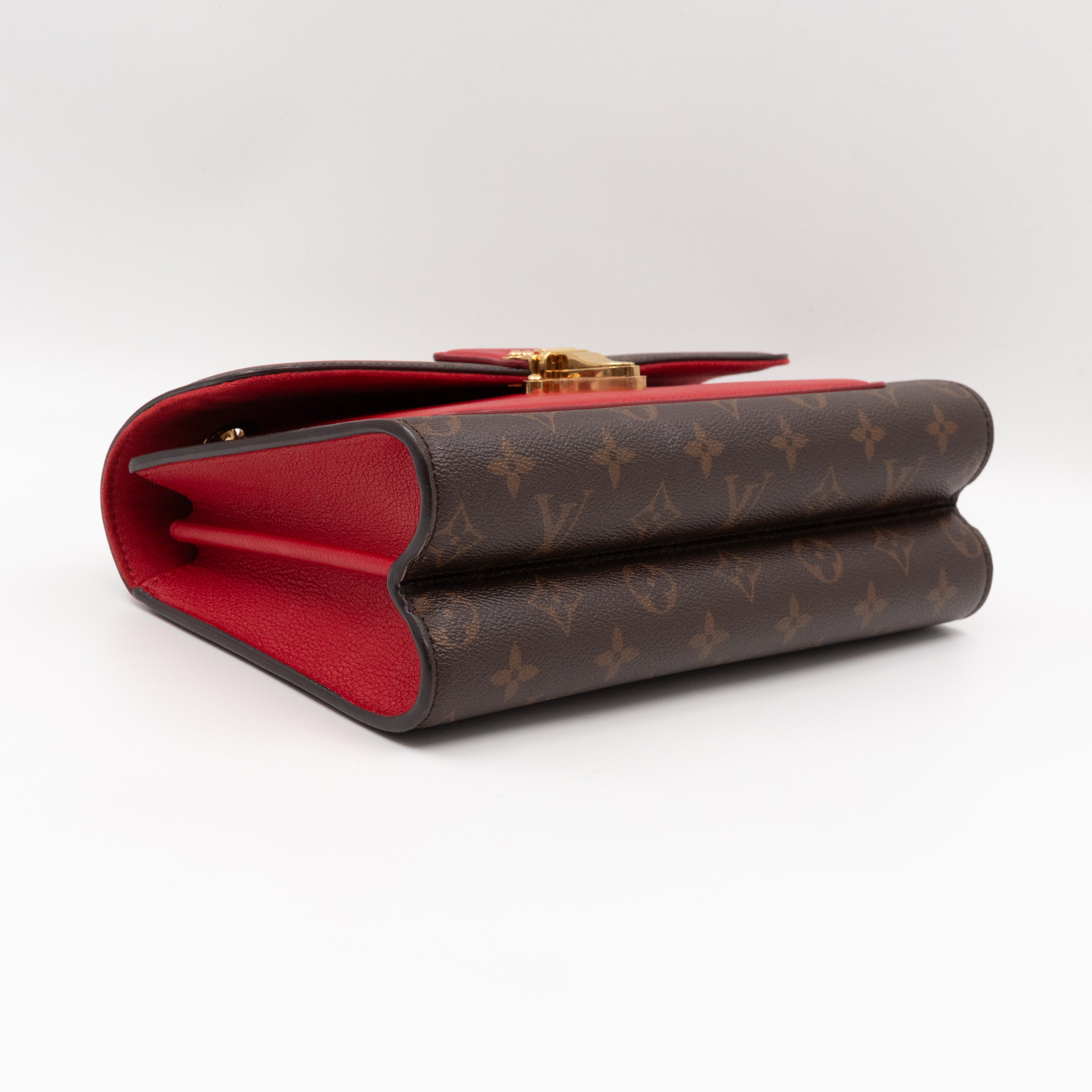 Victoire Monogram Red