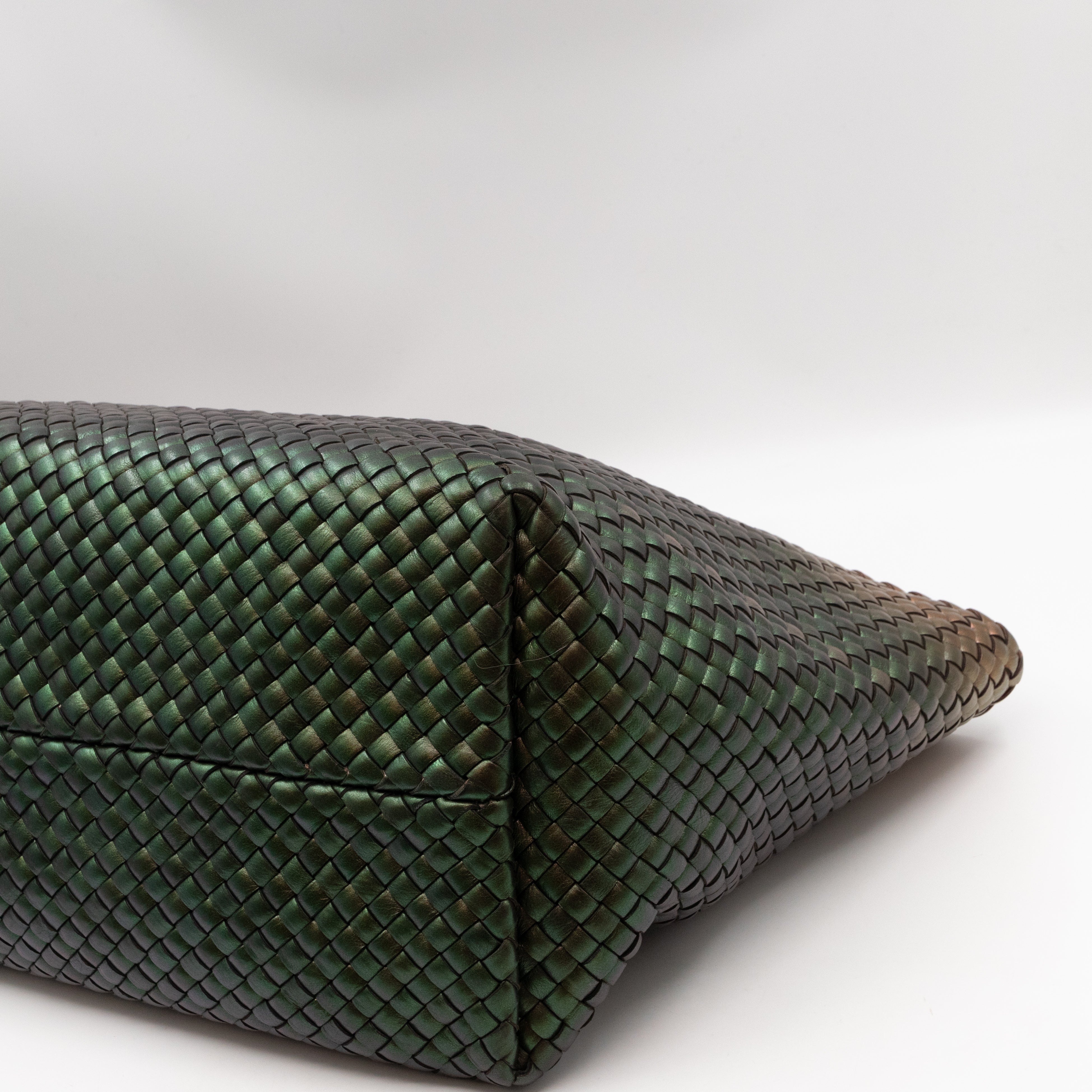 Large Cabat Tote Iridescent Scarabee Green & Bronze Intrecciato Leather