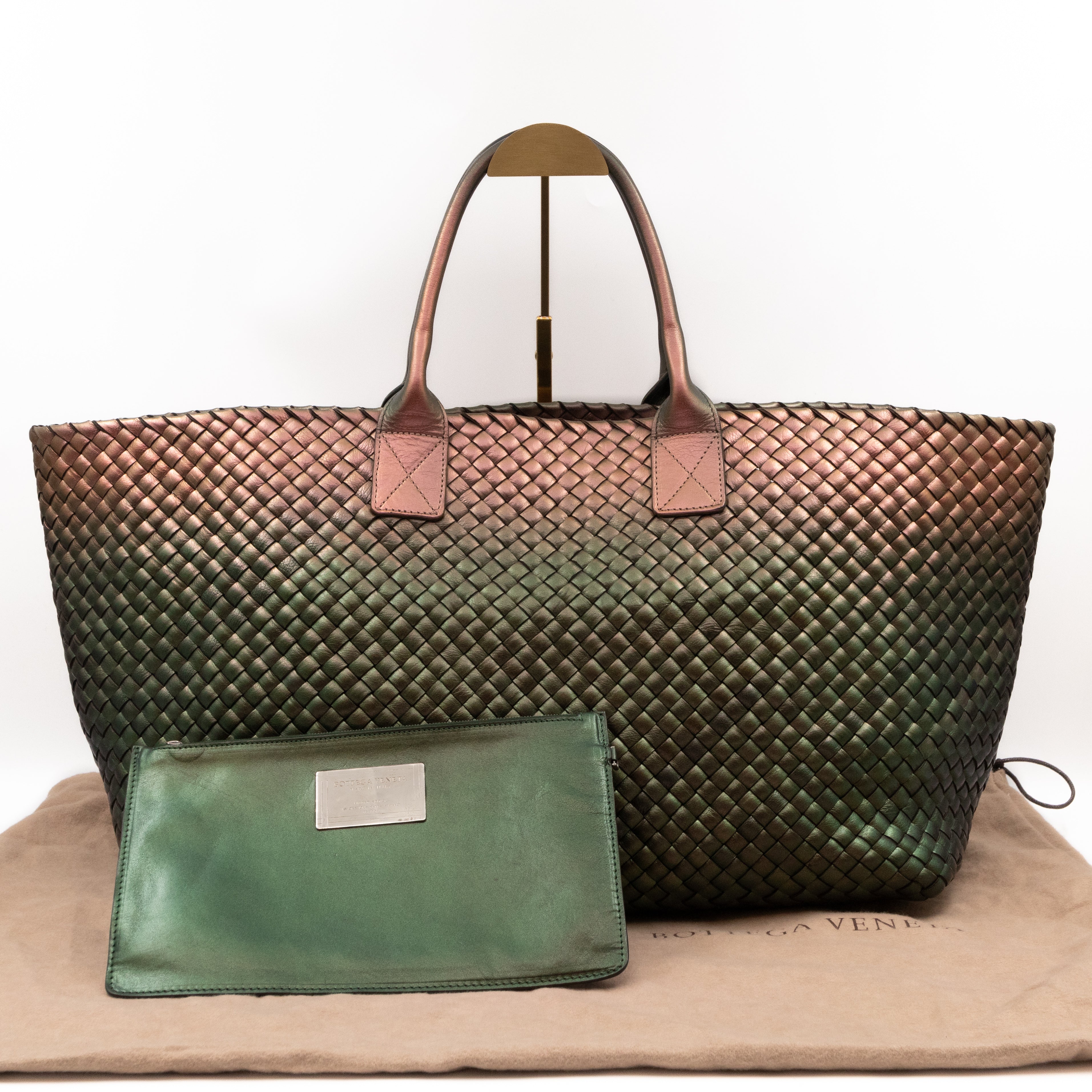 Large Cabat Tote Iridescent Scarabee Green & Bronze Intrecciato Leather