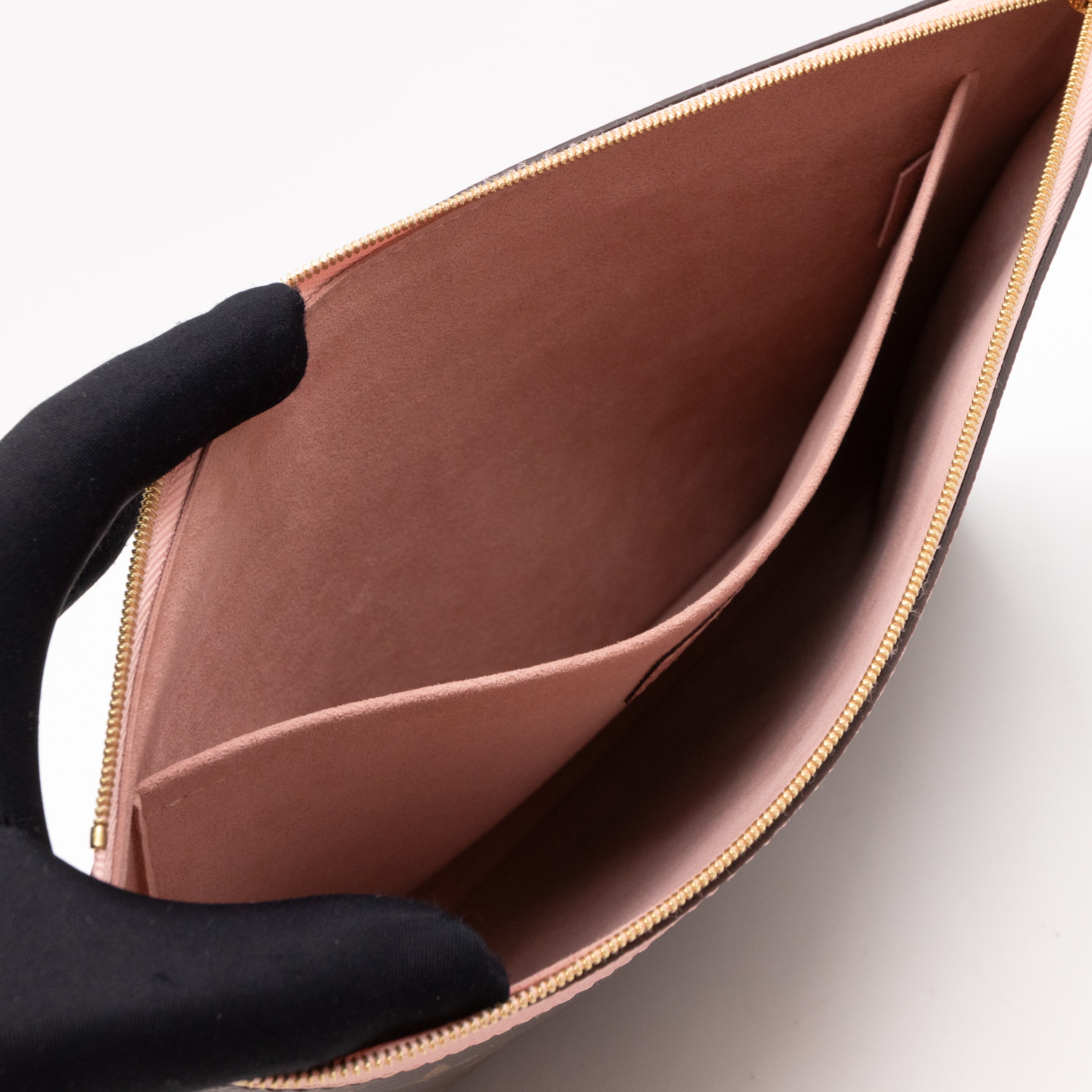 Daily Pouch Monogram Rose Poudre