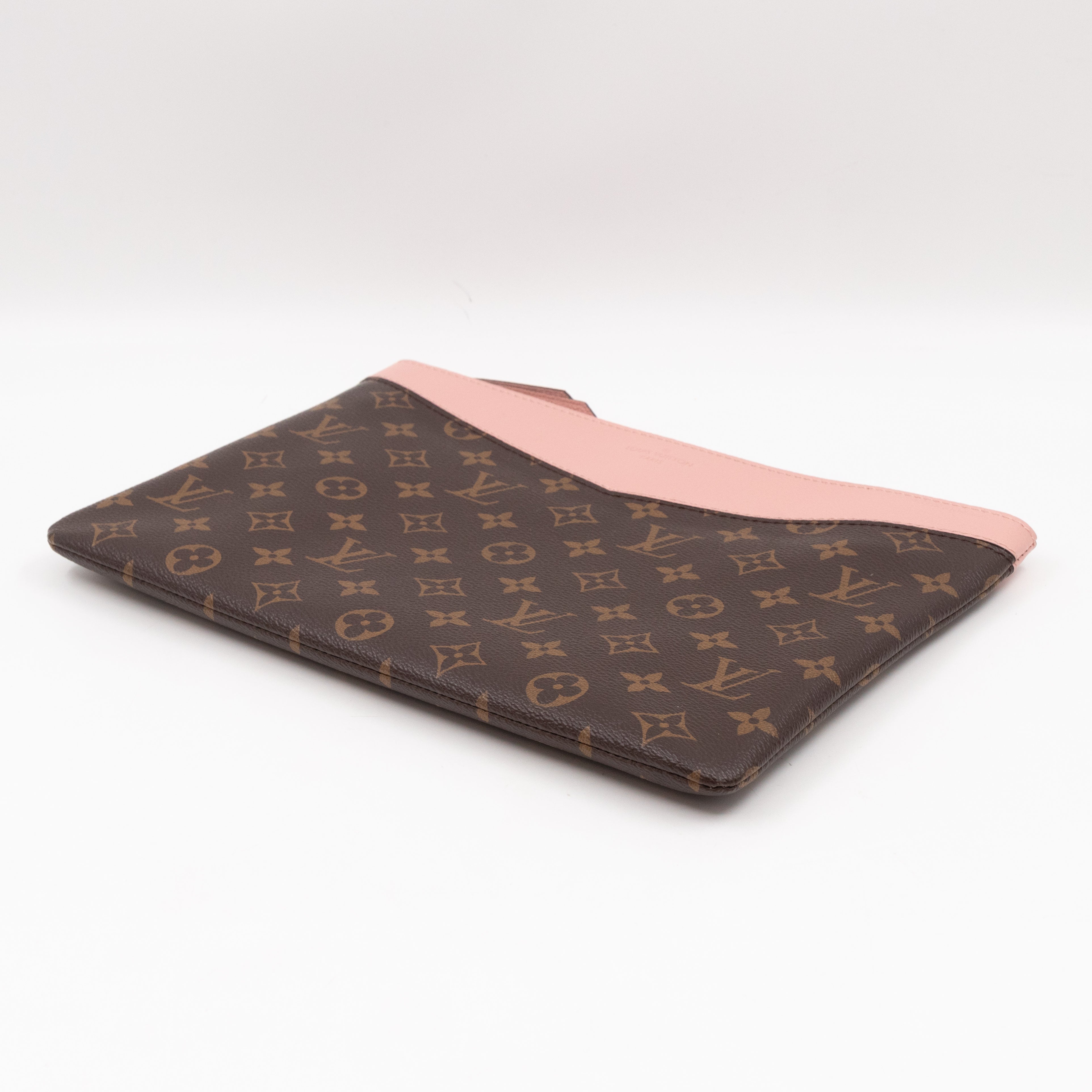 Daily Pouch Monogram Rose Poudre