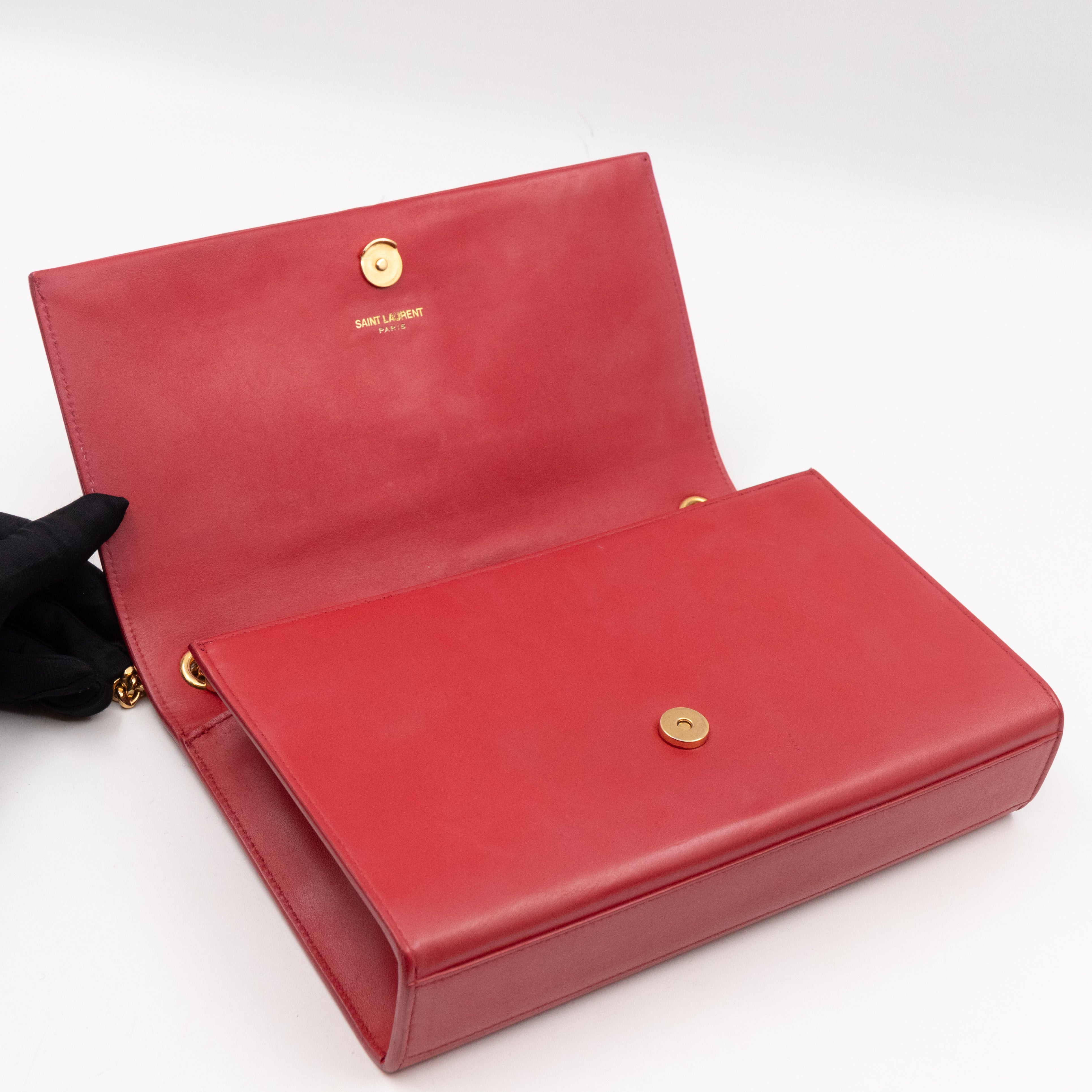 Kate Medium Tassel Red Leather