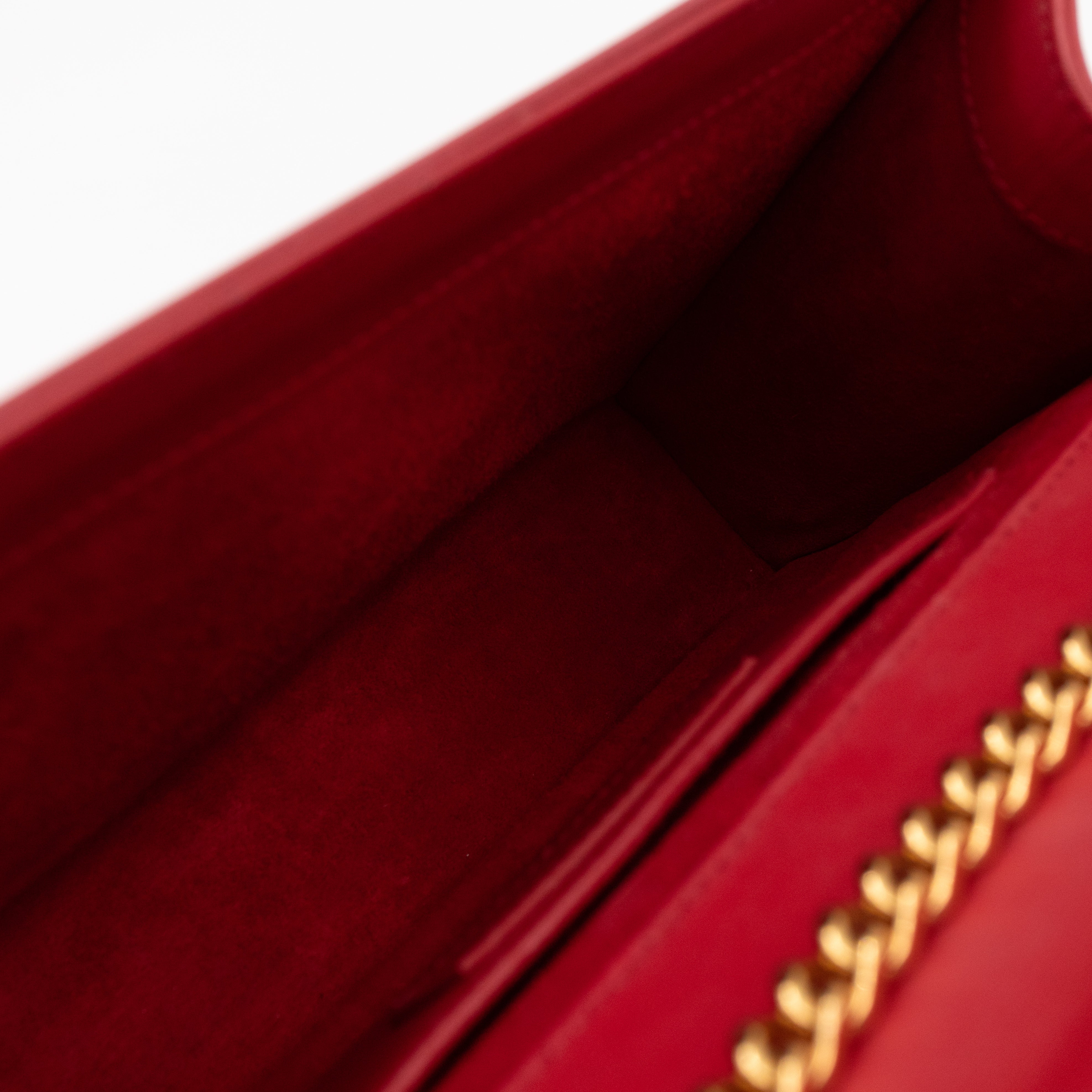 Kate Medium Tassel Red Leather