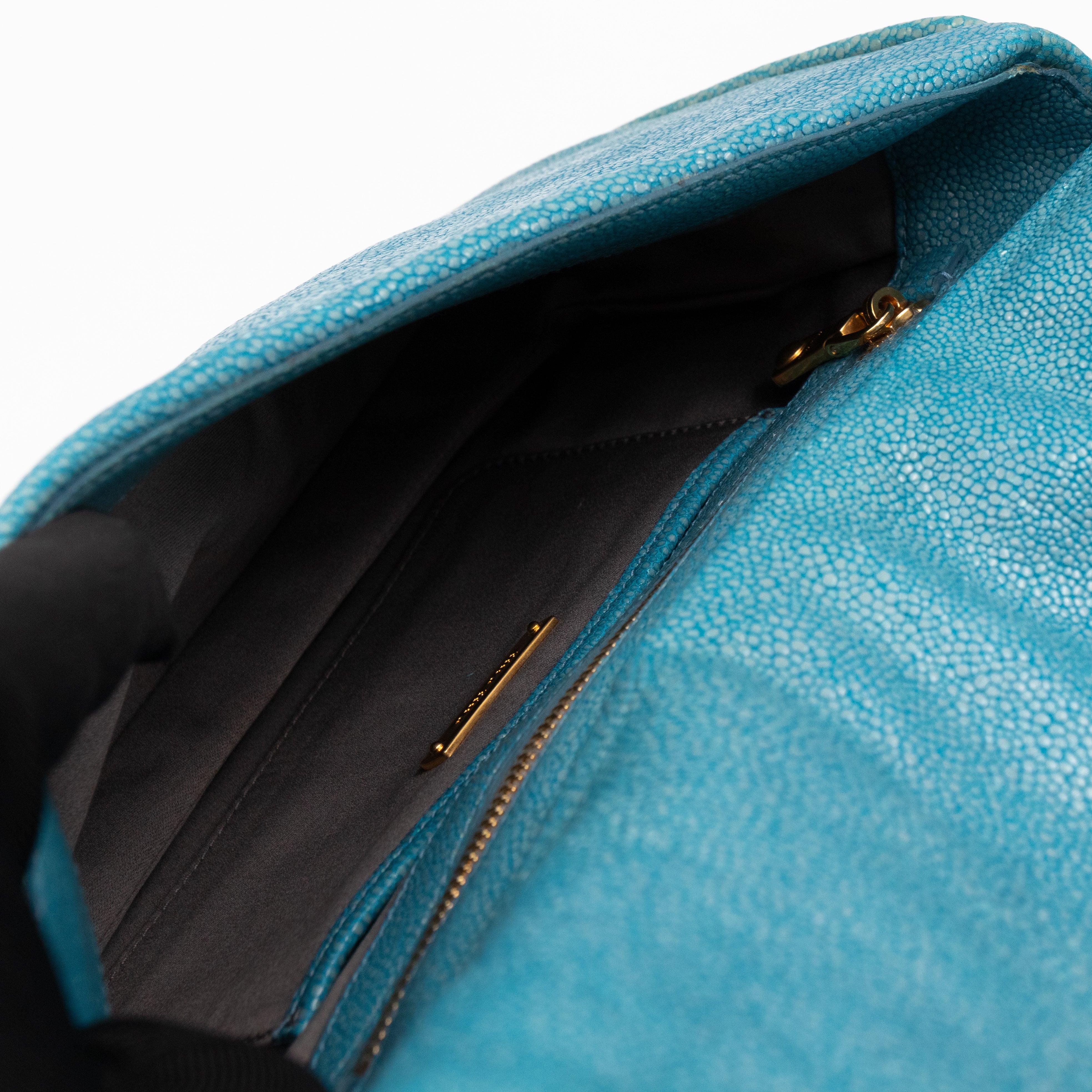 Flap Clutch Turquiose Pearl Caviar