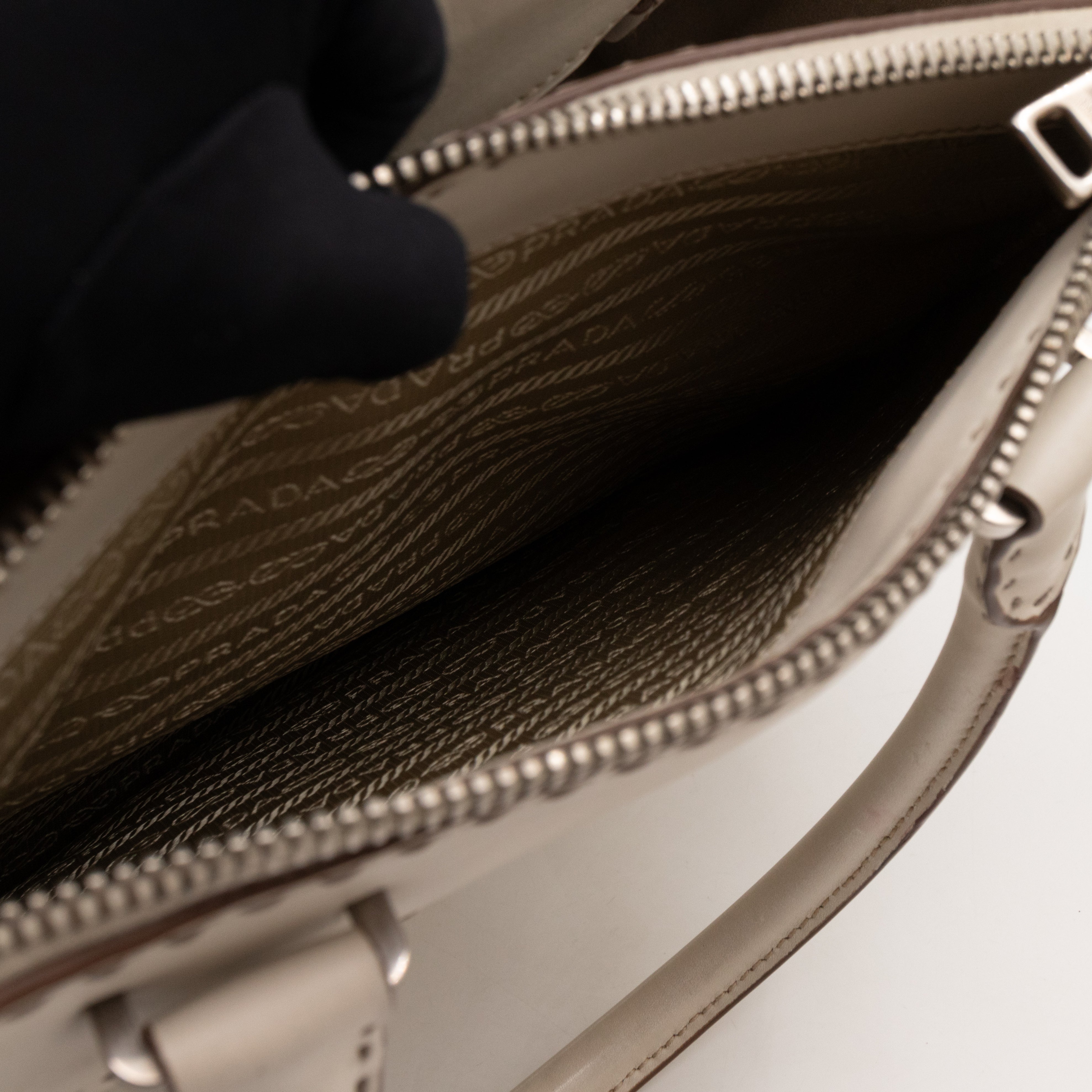 Galleria Hand Stitch Double Zip White Leather