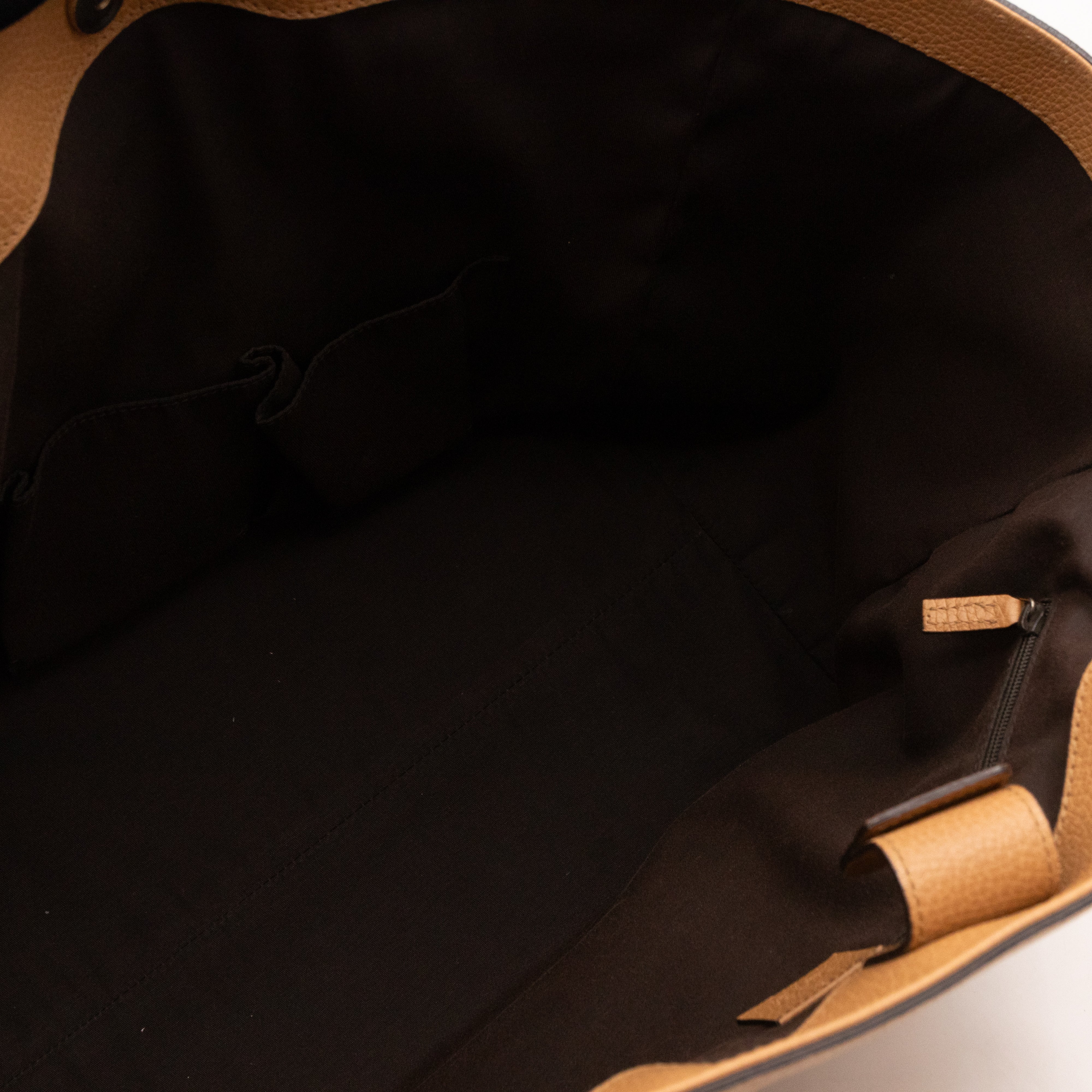 Grand Prix Tote Interlocking G Camel Leather