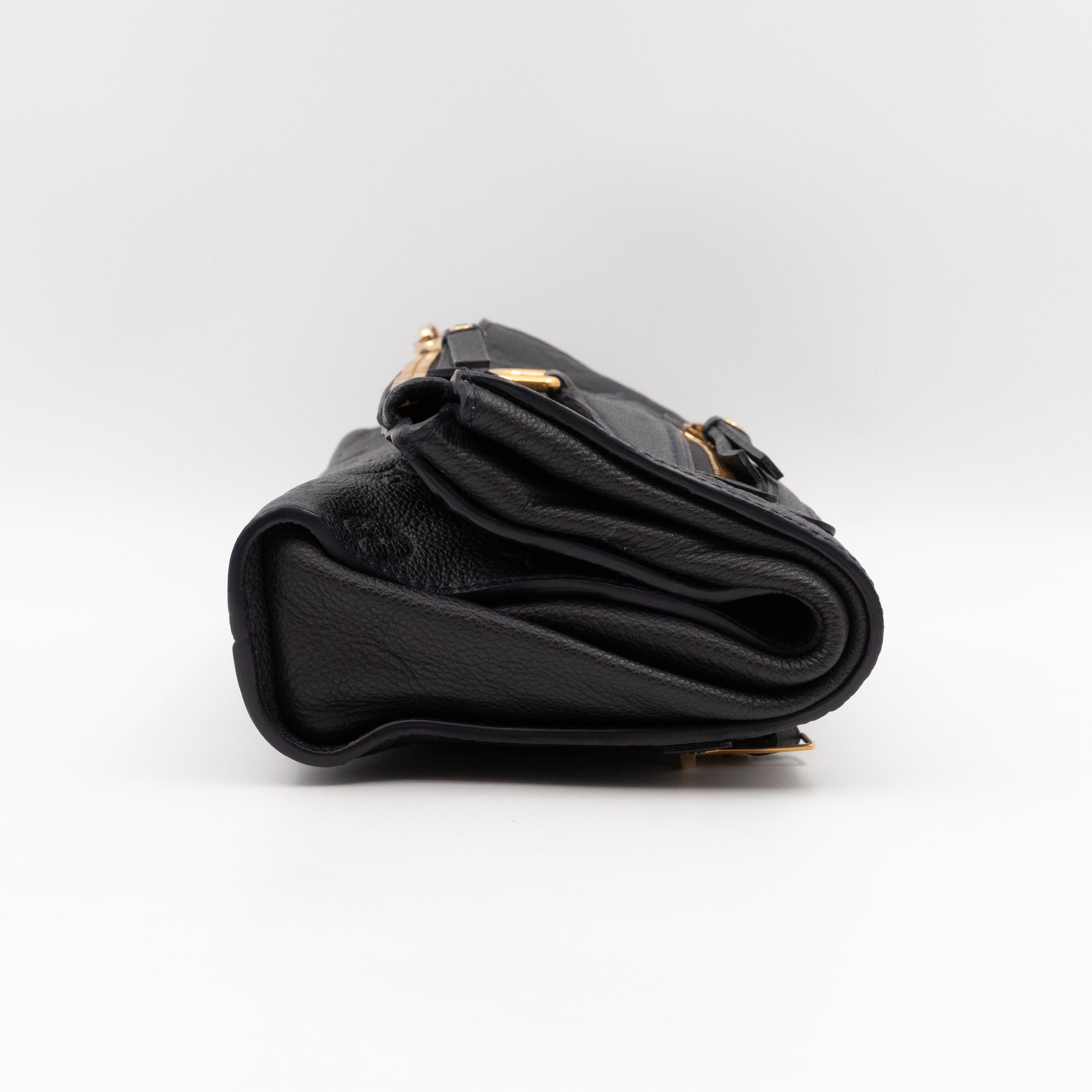 Petillante Clutch Bleu Infini Monogram Empreinte