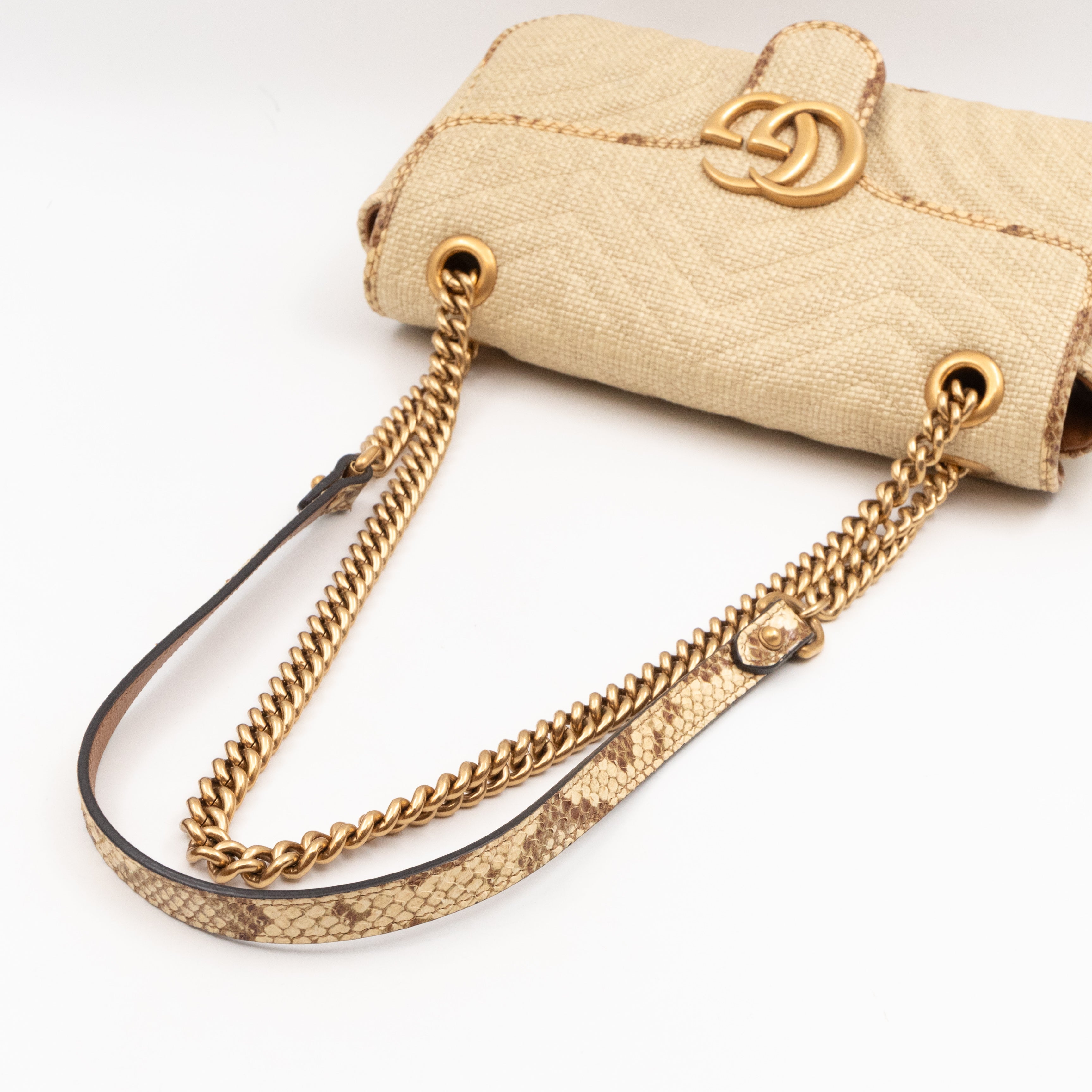 GG Marmont Small Flap Bag Natural Matelasse Raffia & Snakeskin