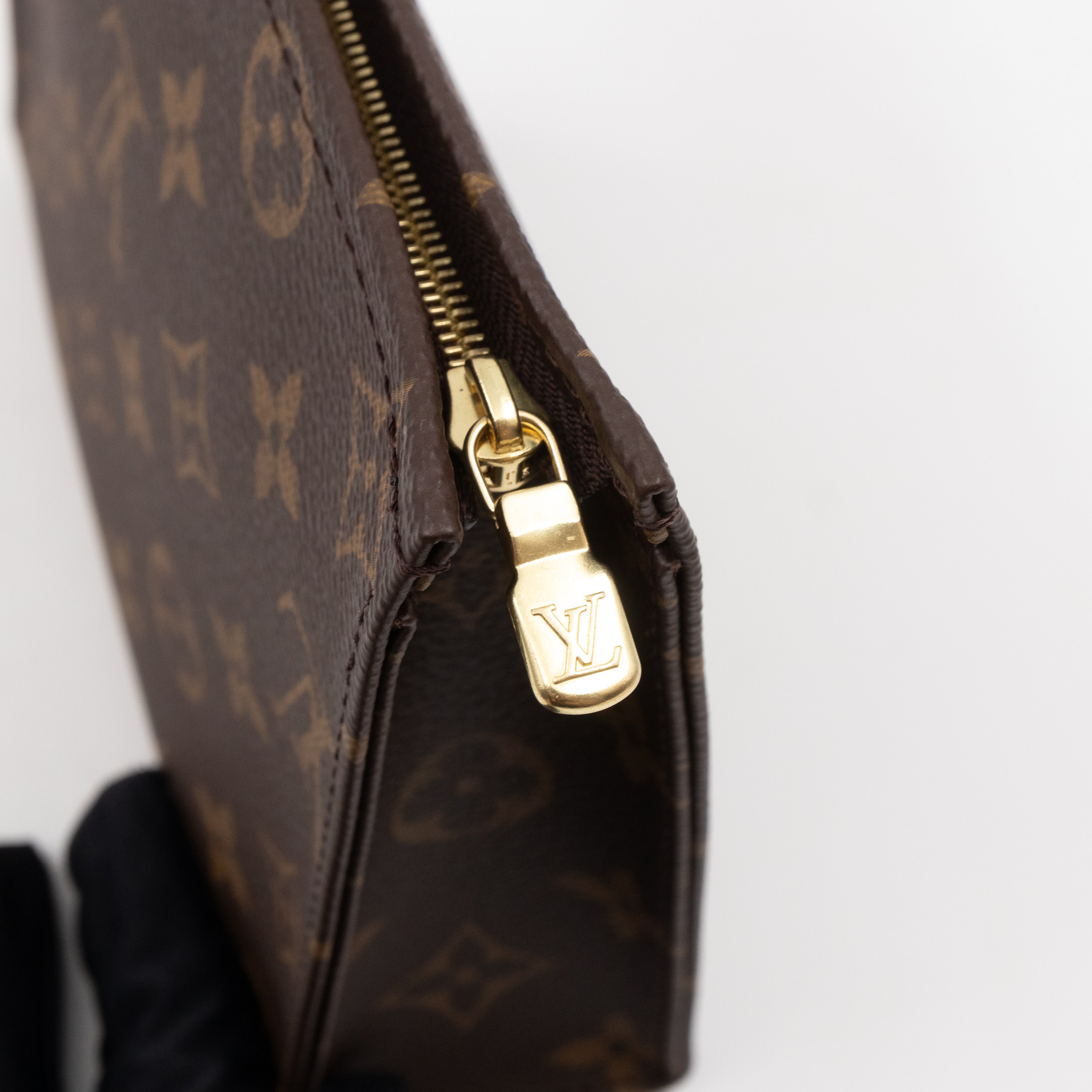 Toiletry Pouch 19 Monogram