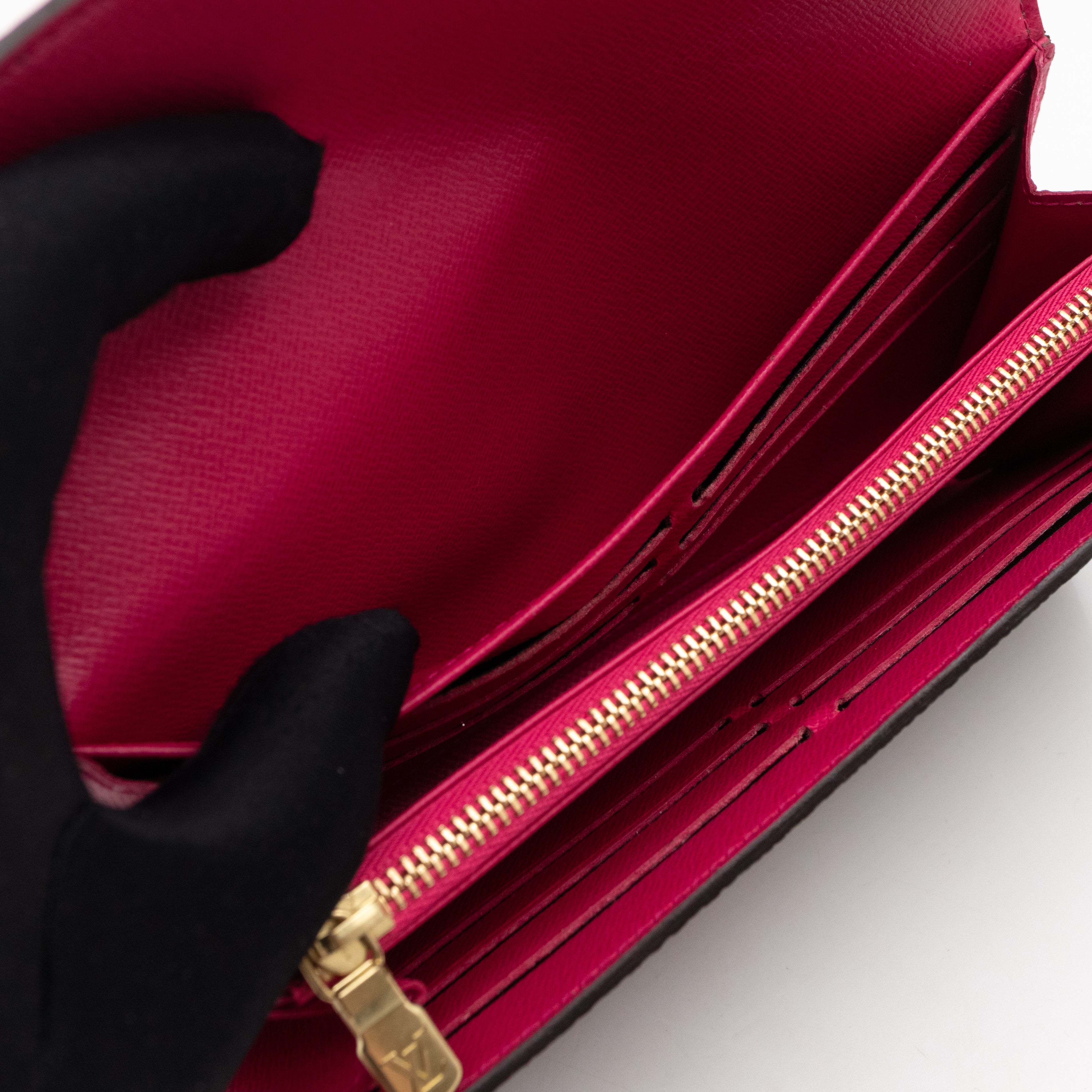 Sarah Wallet Monogram Love Lock