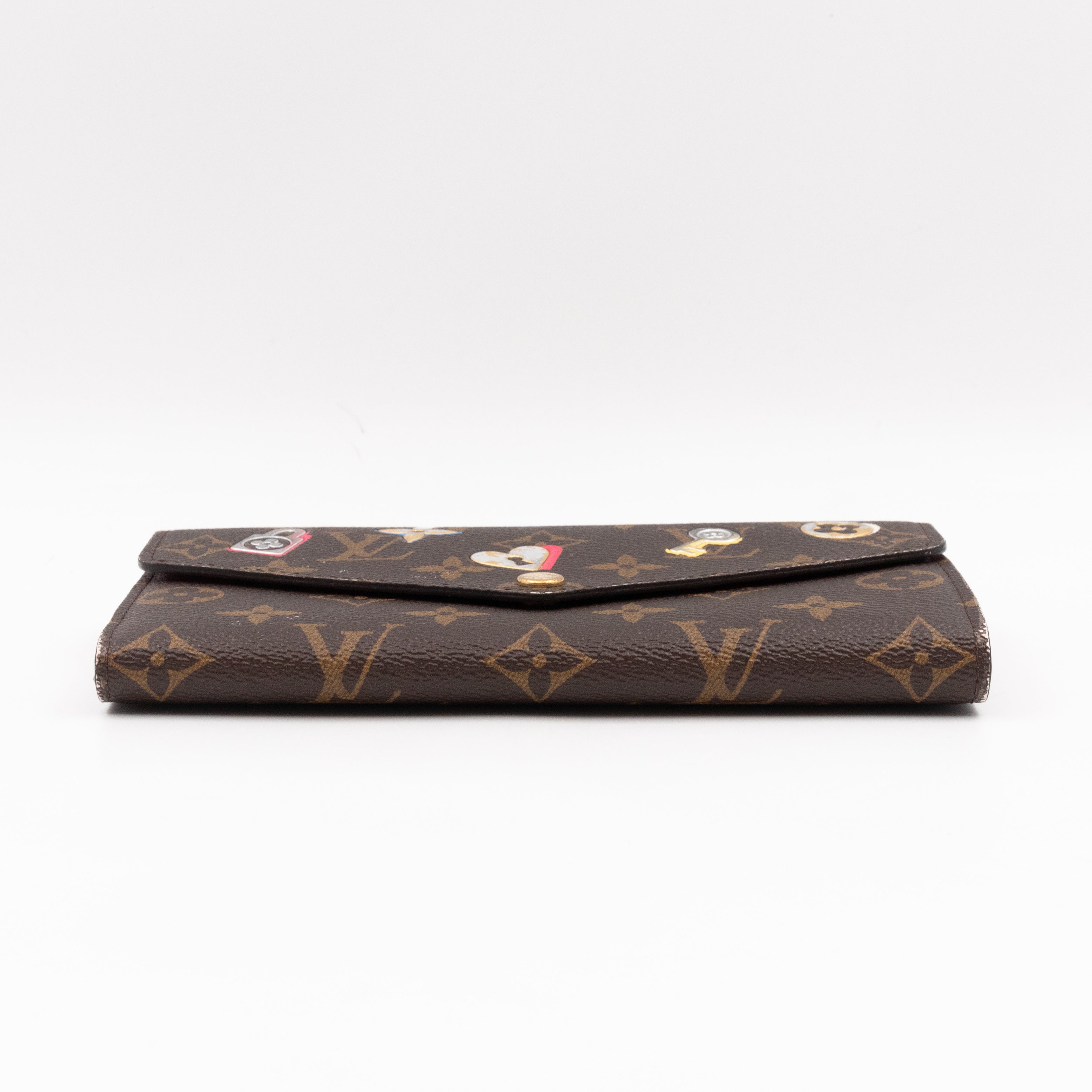 Sarah Wallet Monogram Love Lock