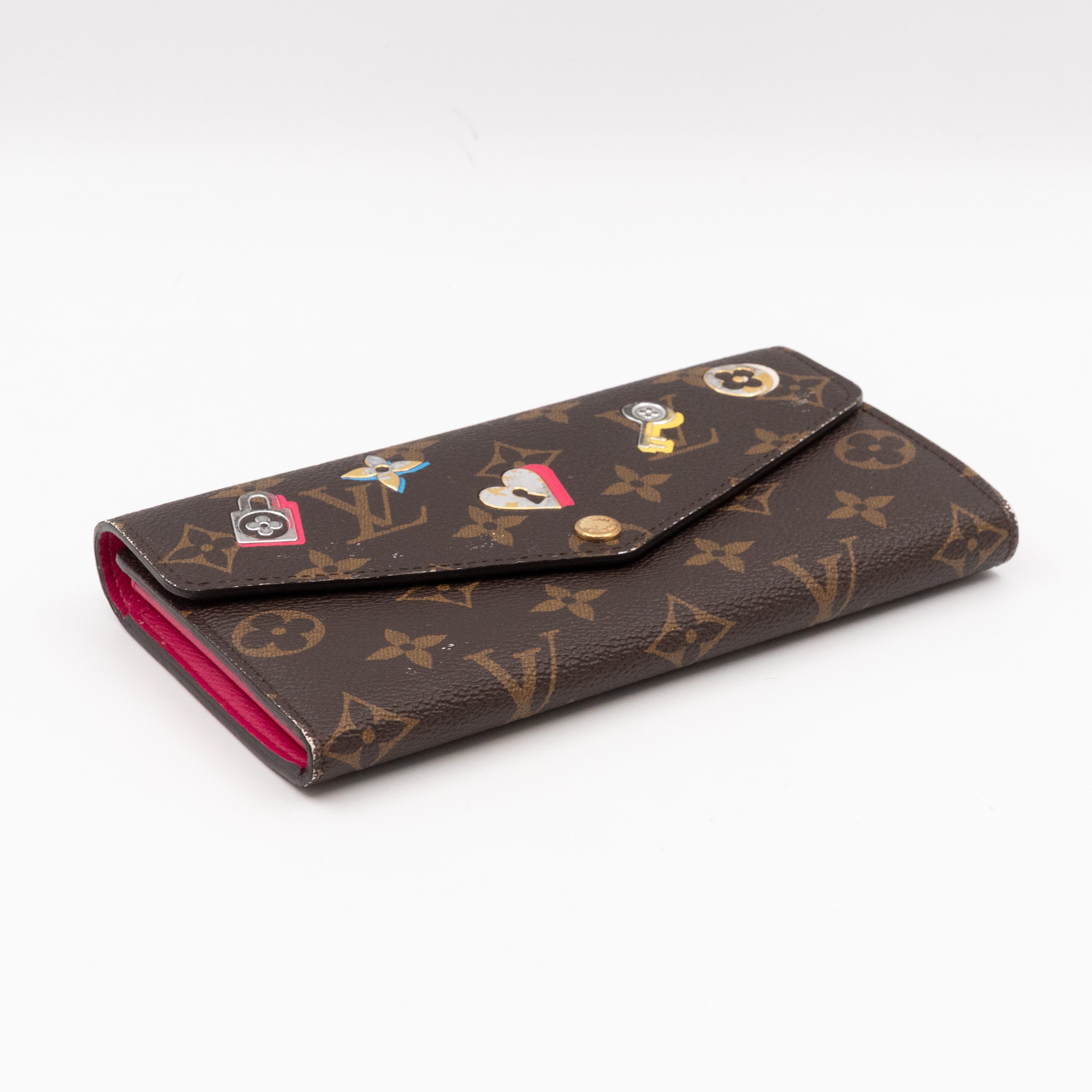 Sarah Wallet Monogram Love Lock