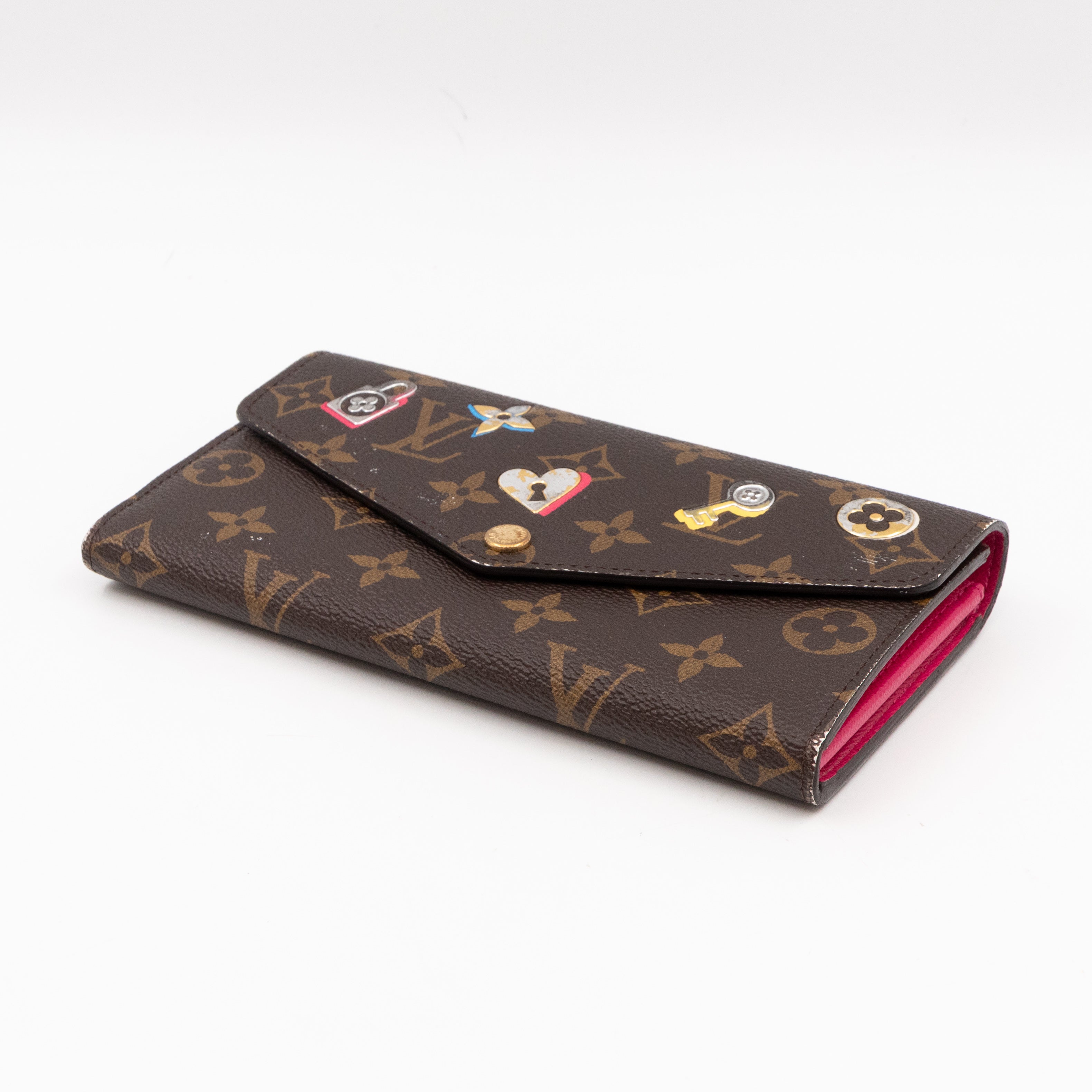 Sarah Wallet Monogram Love Lock
