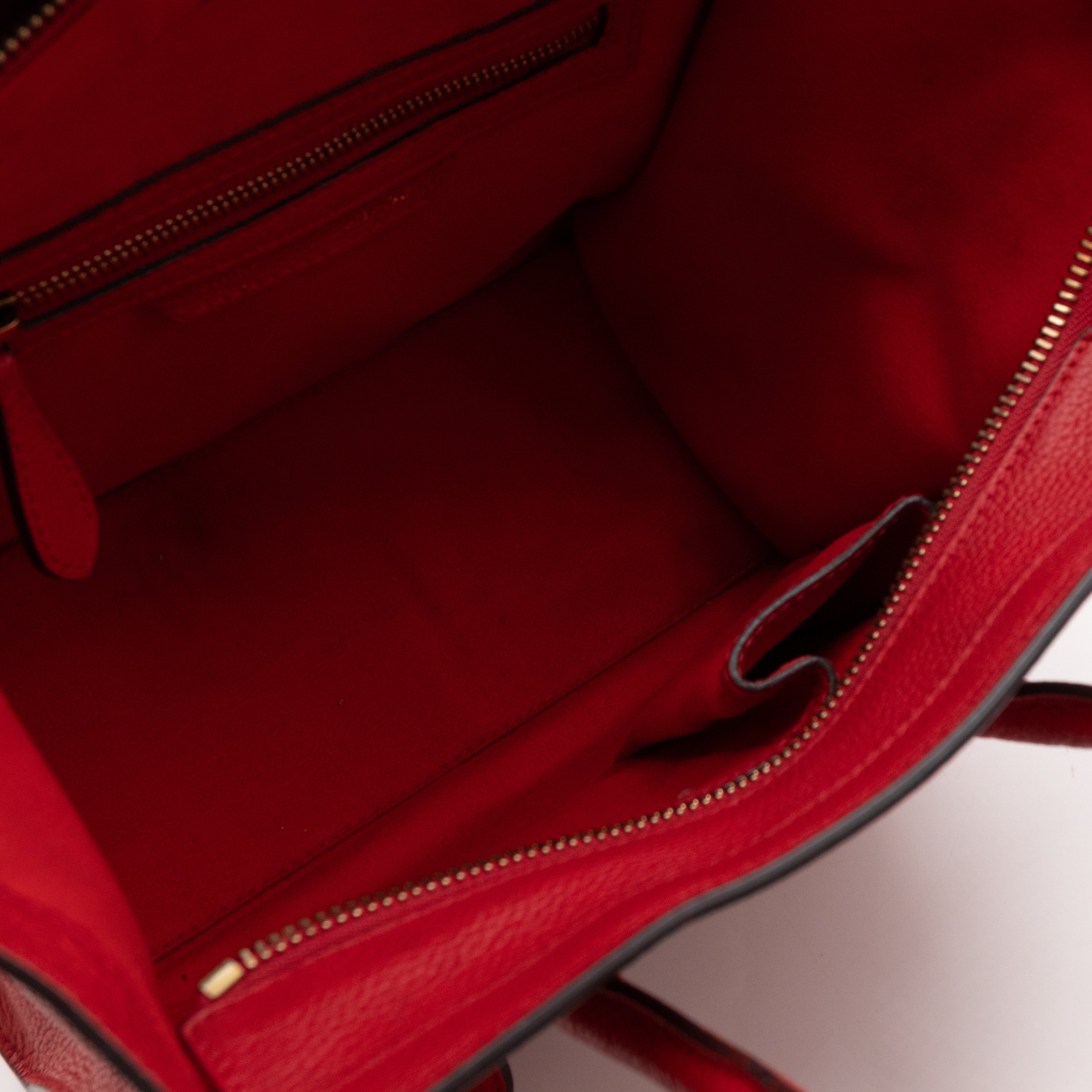 Micro Luggage Red