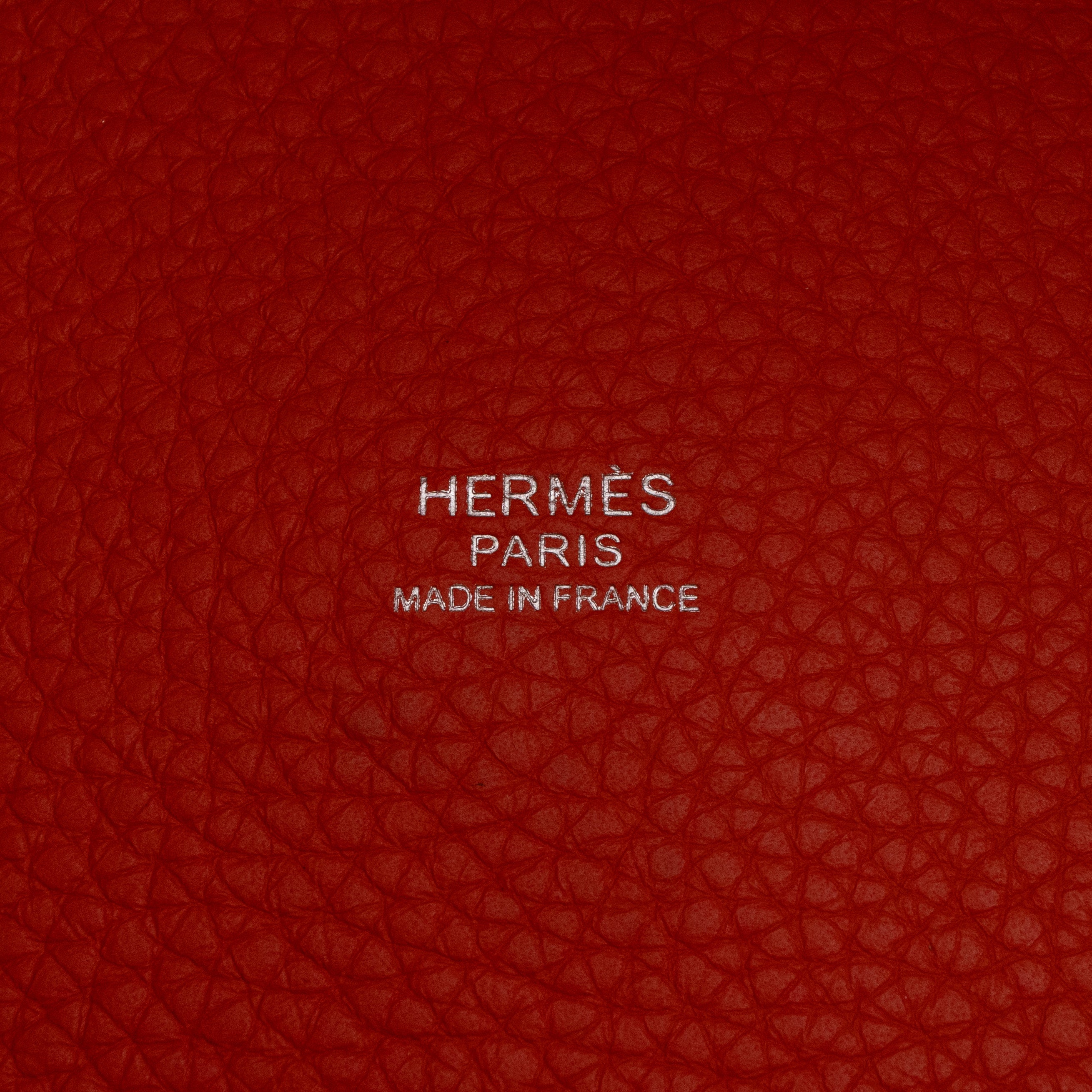 Picotin Lock 26 GM Orange Feu Taurillon Clemence