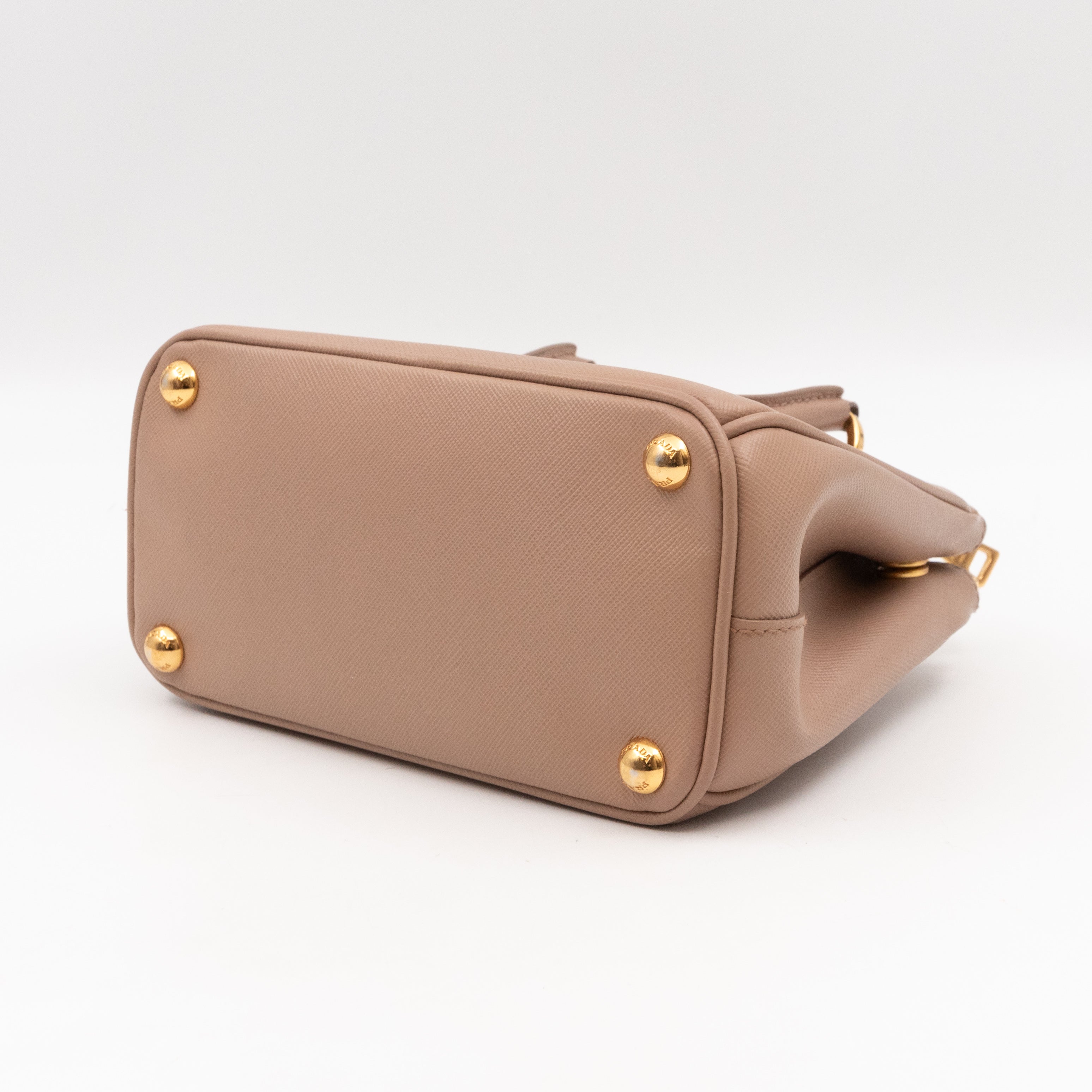 Galleria Micro Double Zip Nude Saffiano