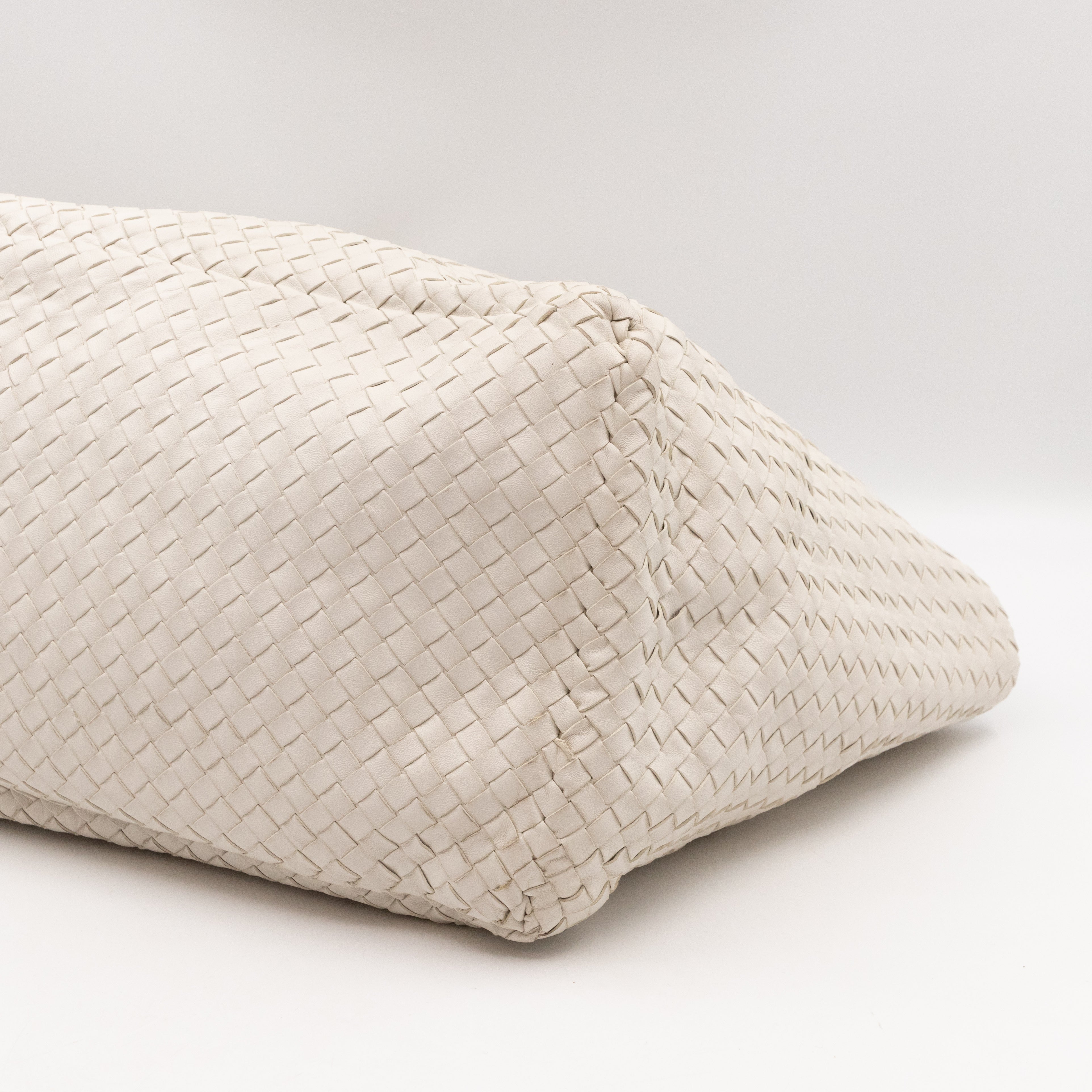 Large Cabat Tote White Intrecciato Leather