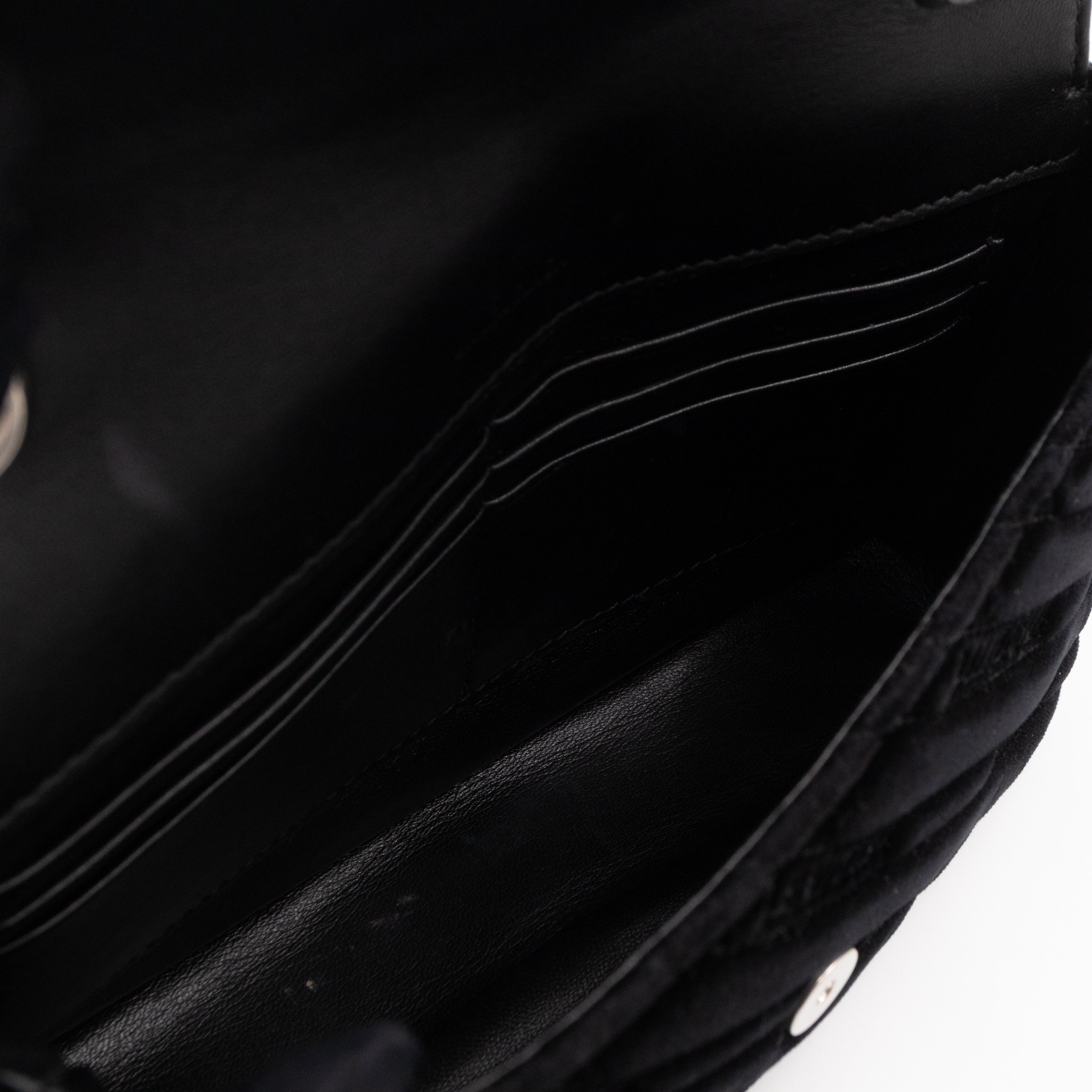 BB Chain Round Shoulder Bag Black Quilted Velvet