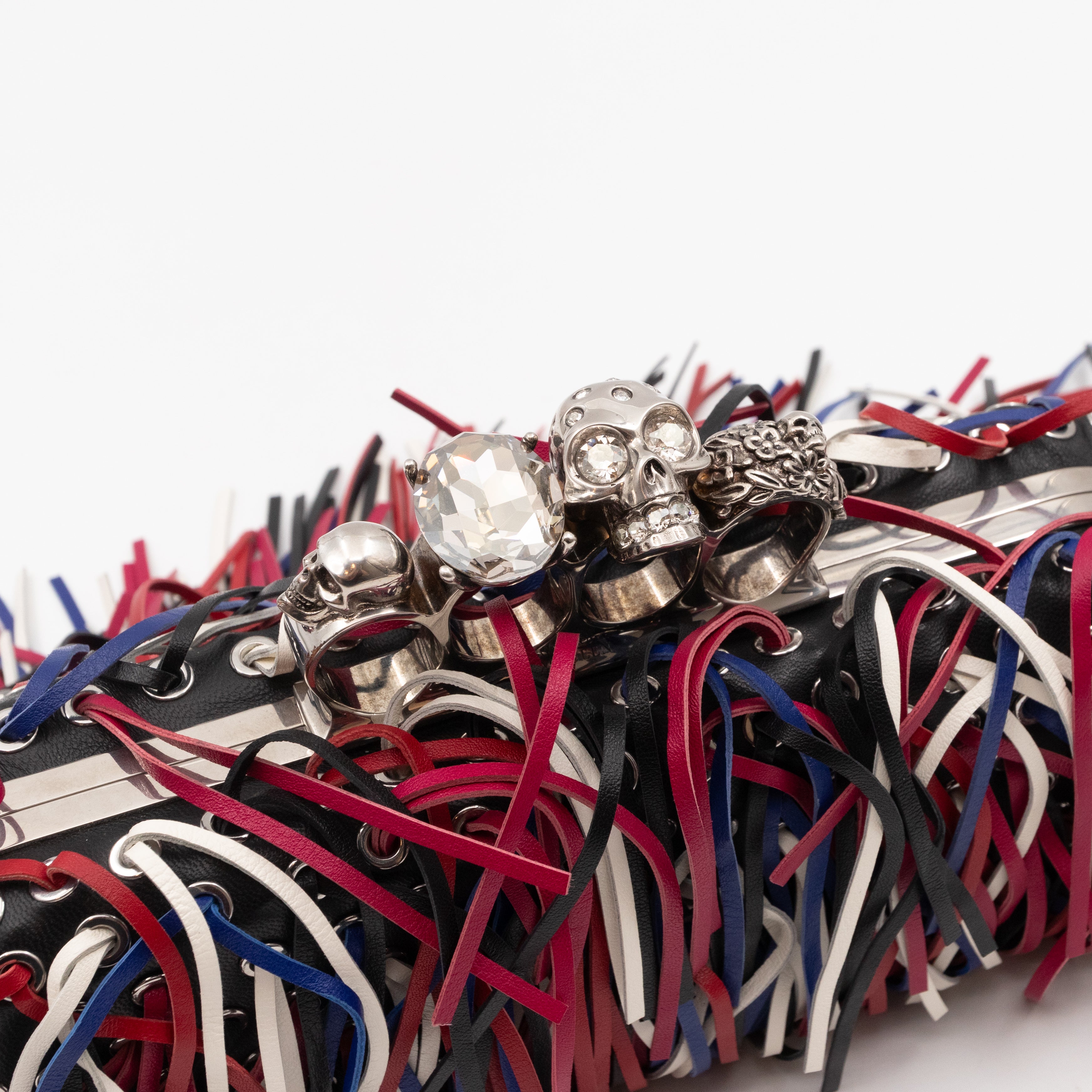 Long Skull Knuckle Clutch Fringed Four-ring
