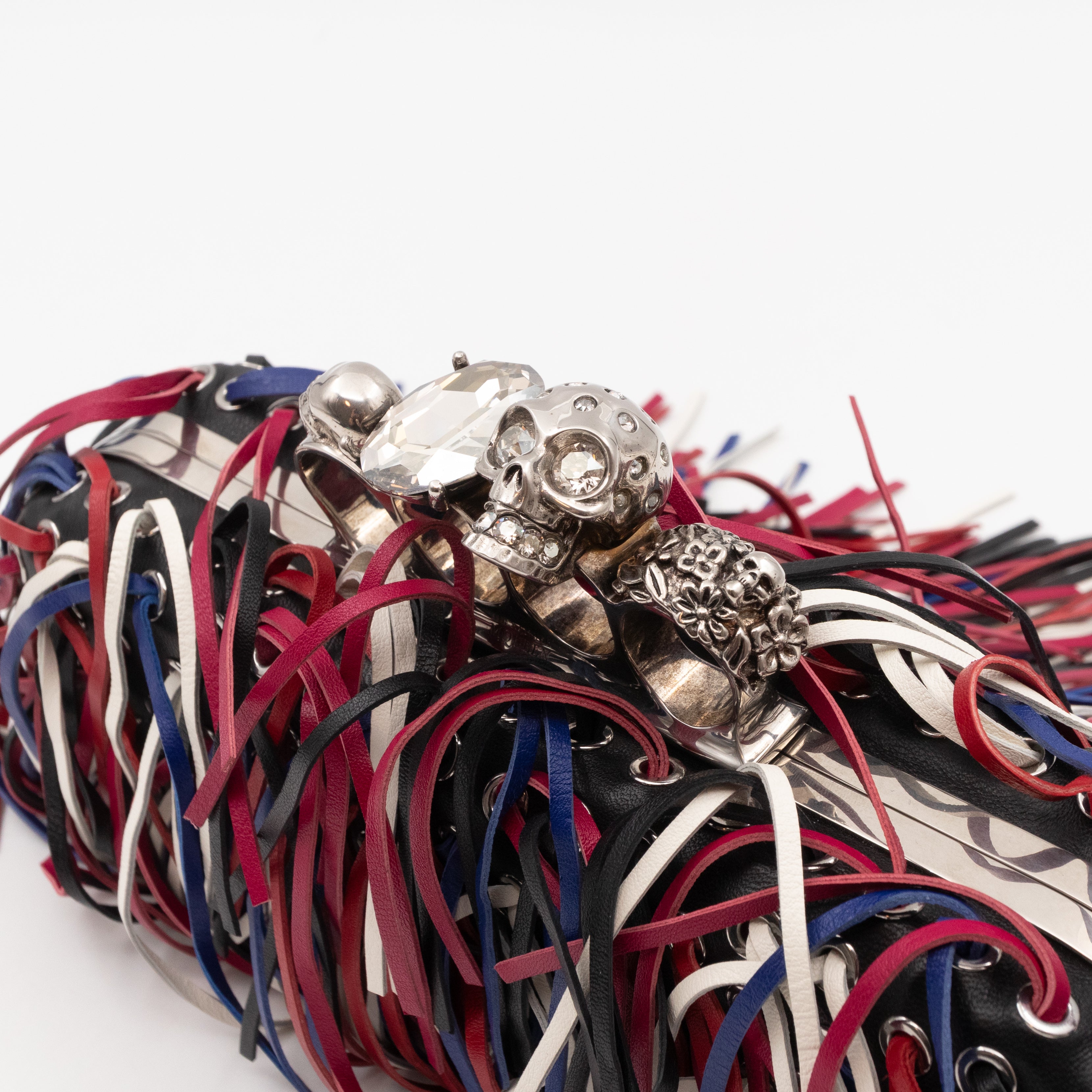 Long Skull Knuckle Clutch Fringed Four-ring