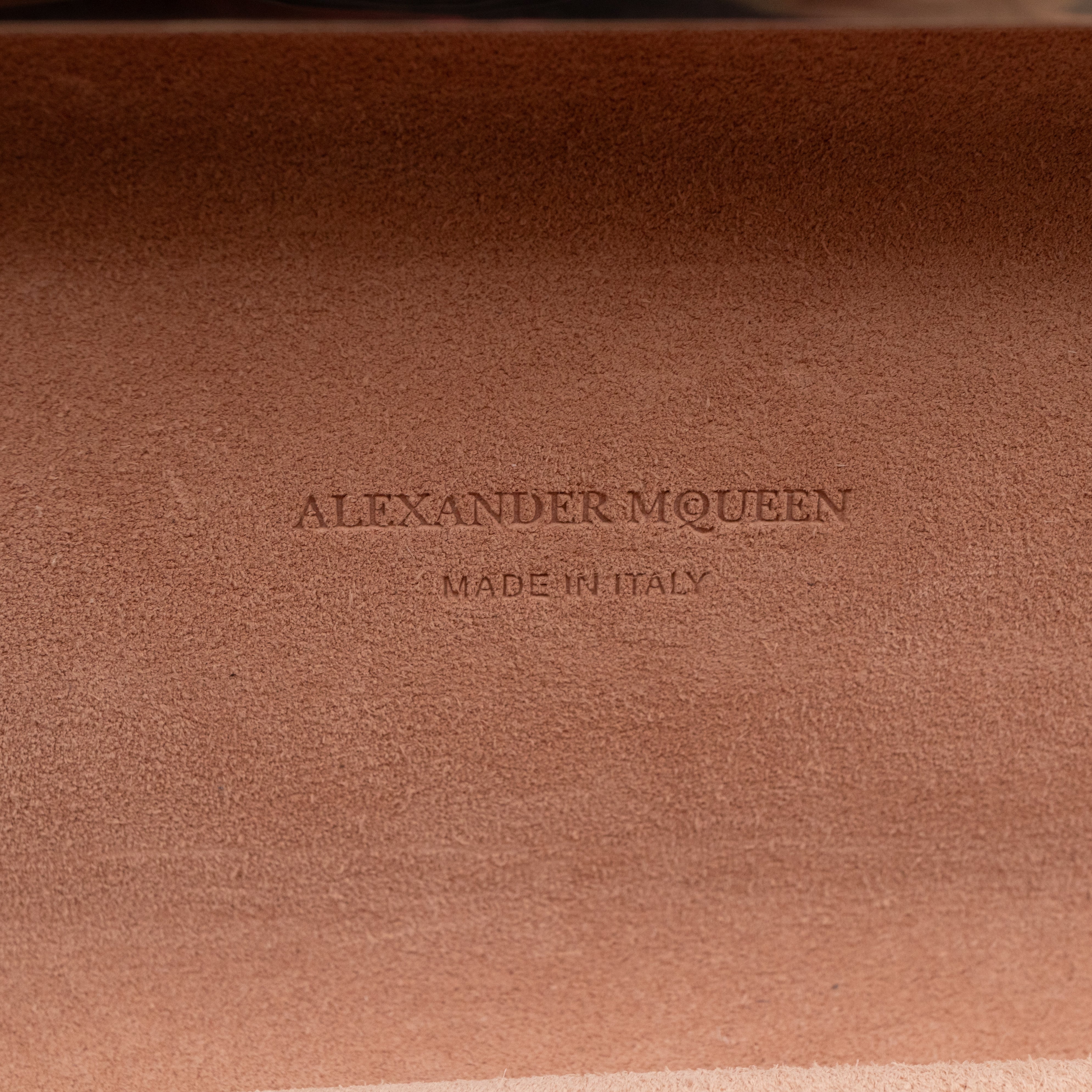 Long Skull Knuckle Clutch Fringed Four-ring