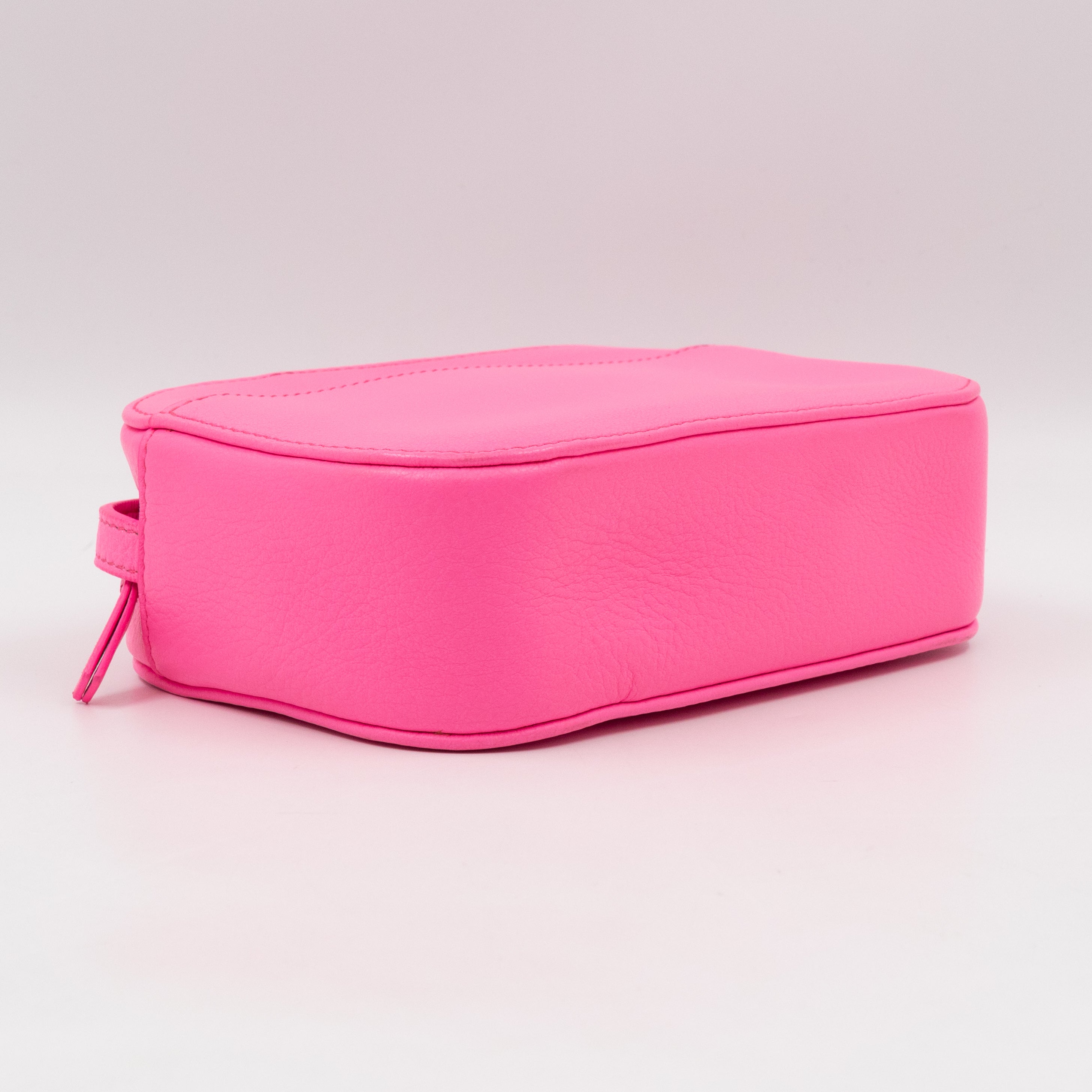 Everyday Camera Bag XS Neon Pink Leather