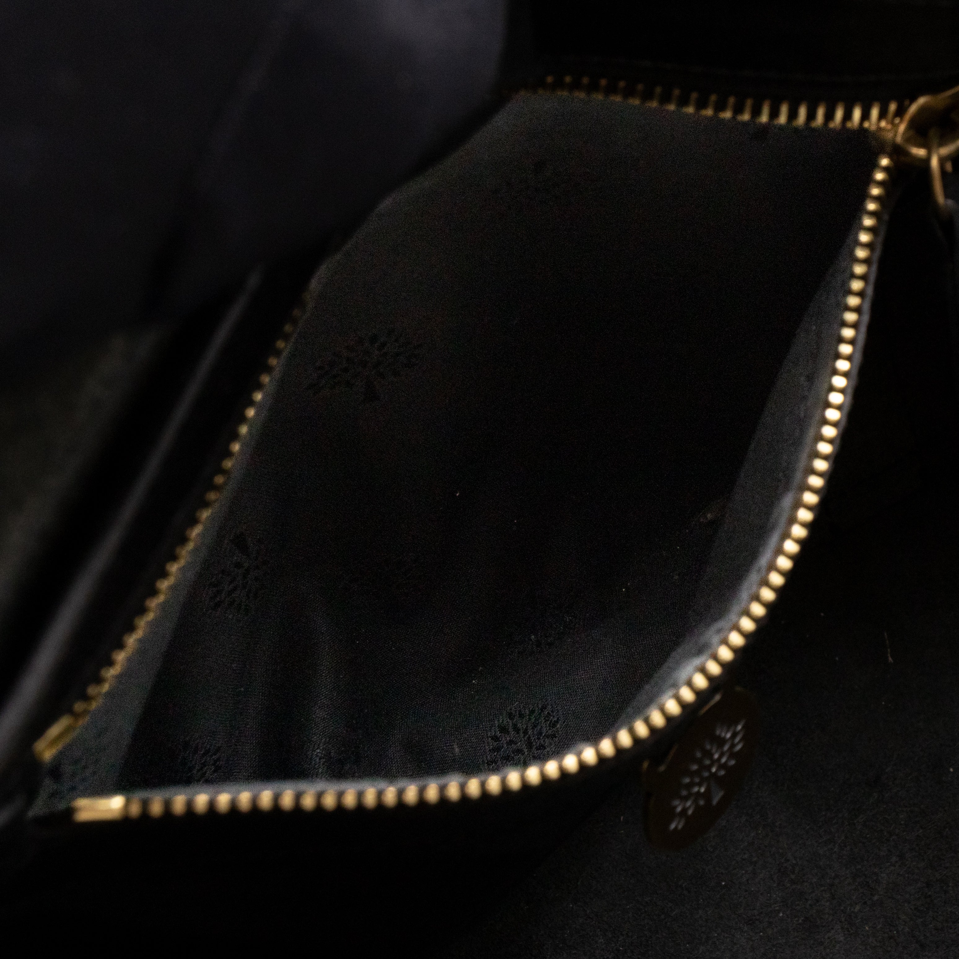 Bayswater East West Black Leather