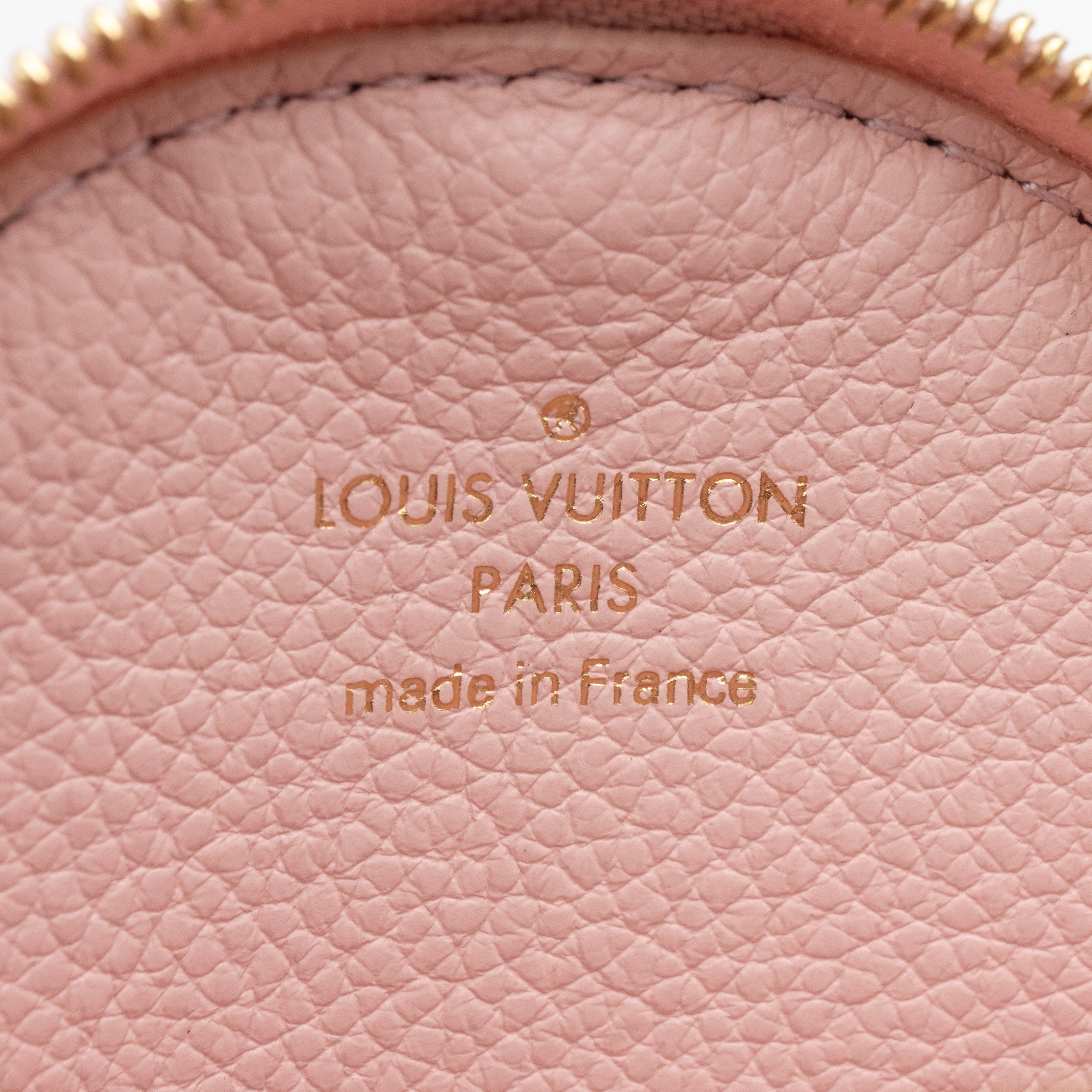 Round Coin Purse Light Pink Leather
