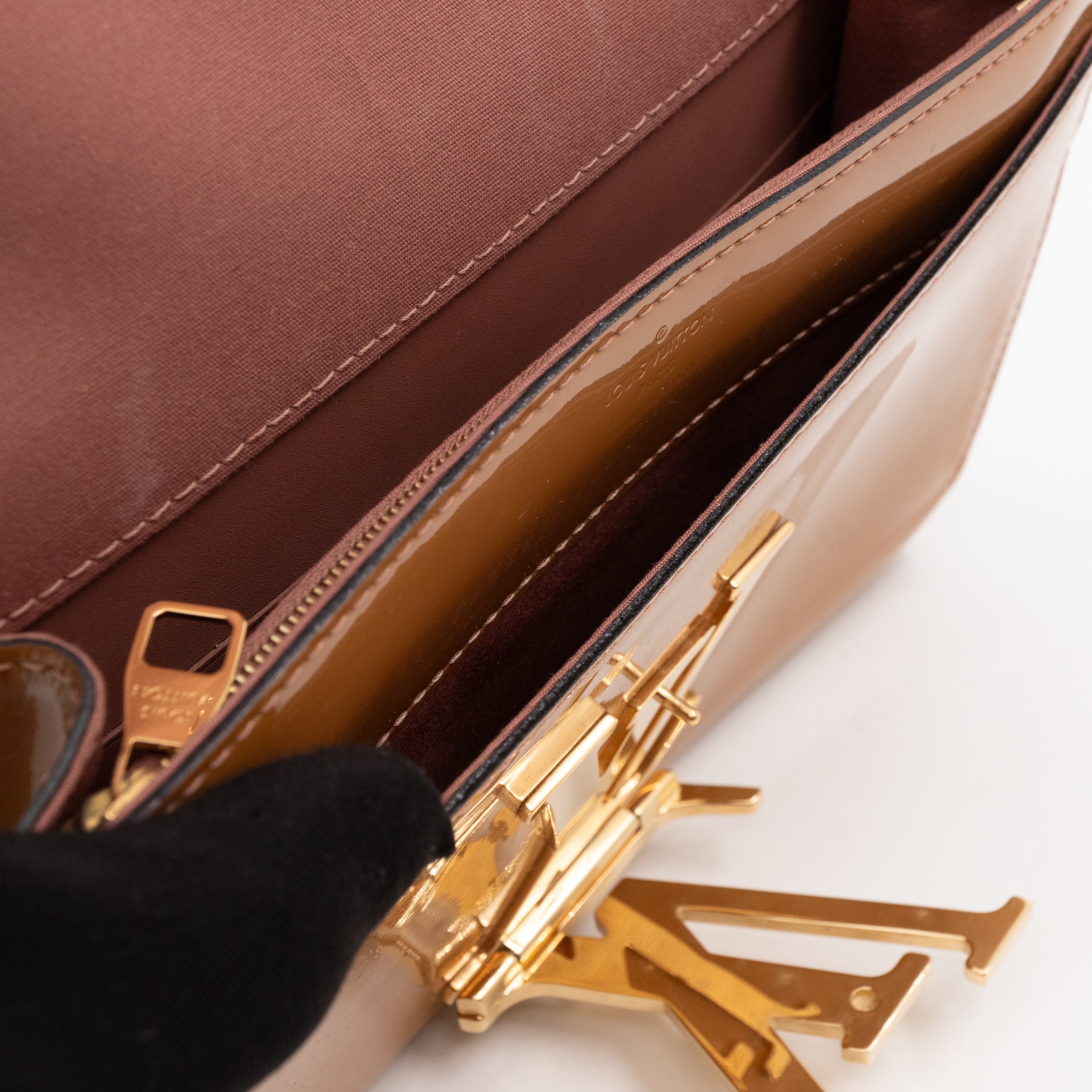 Louise Clutch Beige Vernis Gold