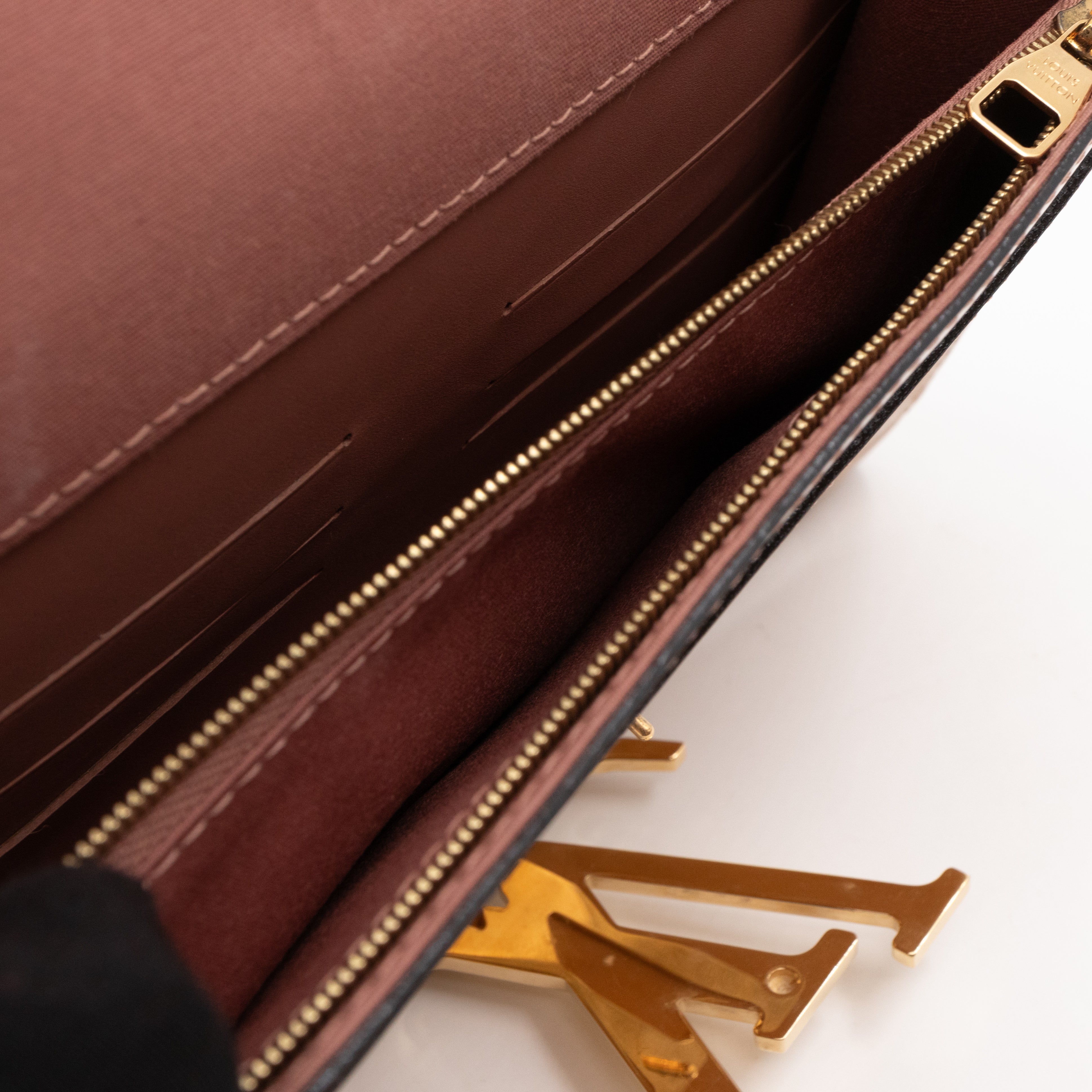 Louise Clutch Beige Vernis Gold