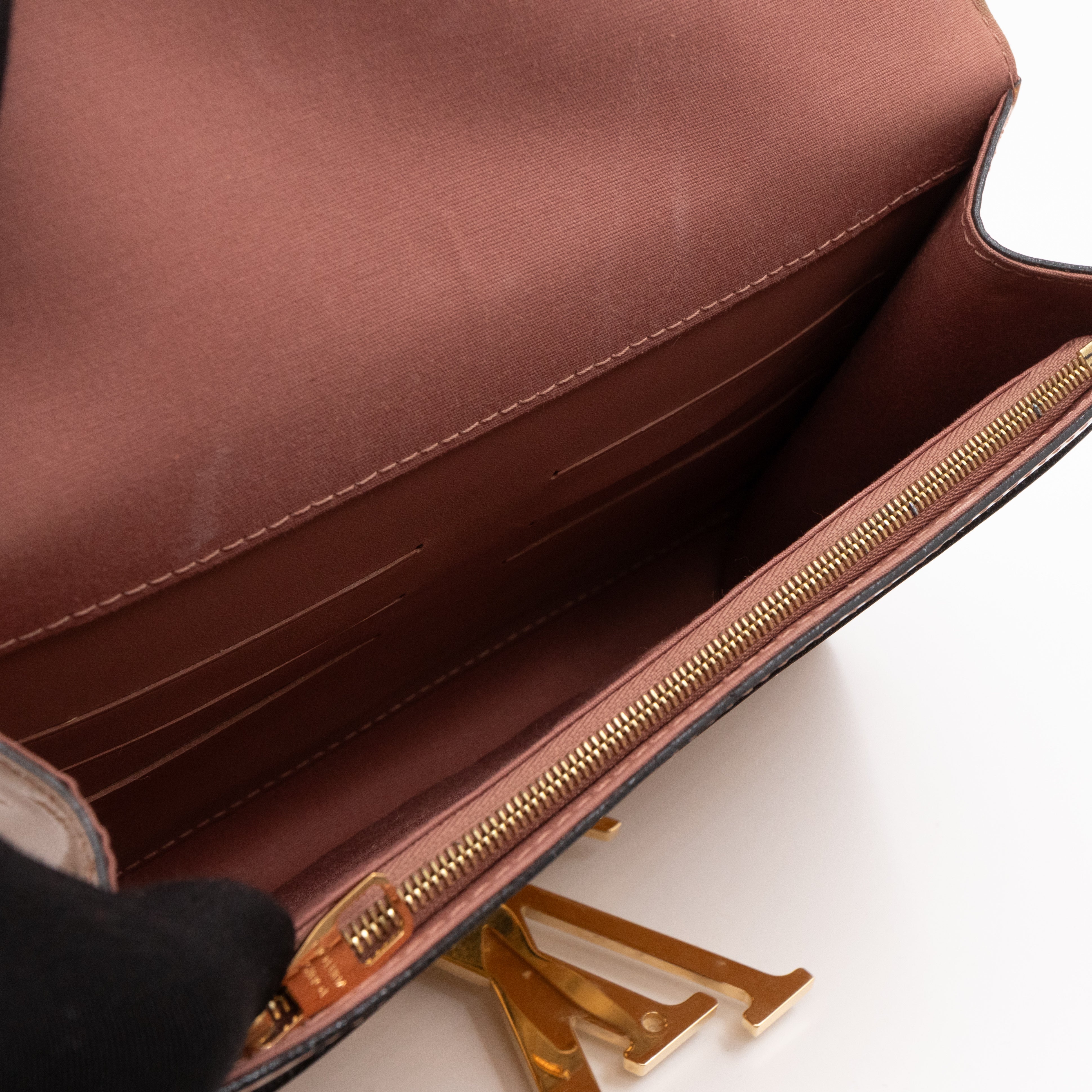 Louise Clutch Beige Vernis Gold
