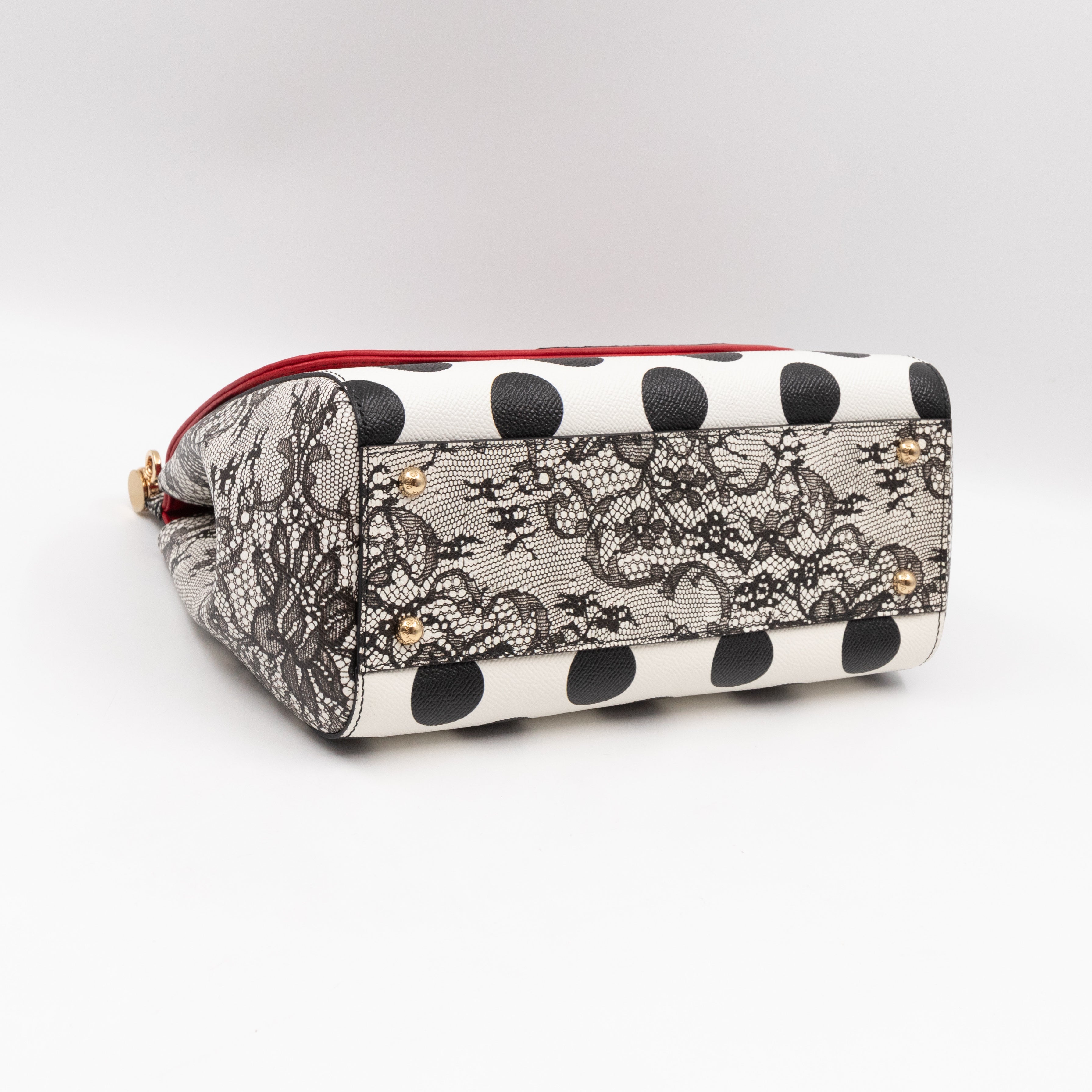 Sicily Laced Embroidery Dauphine Leather