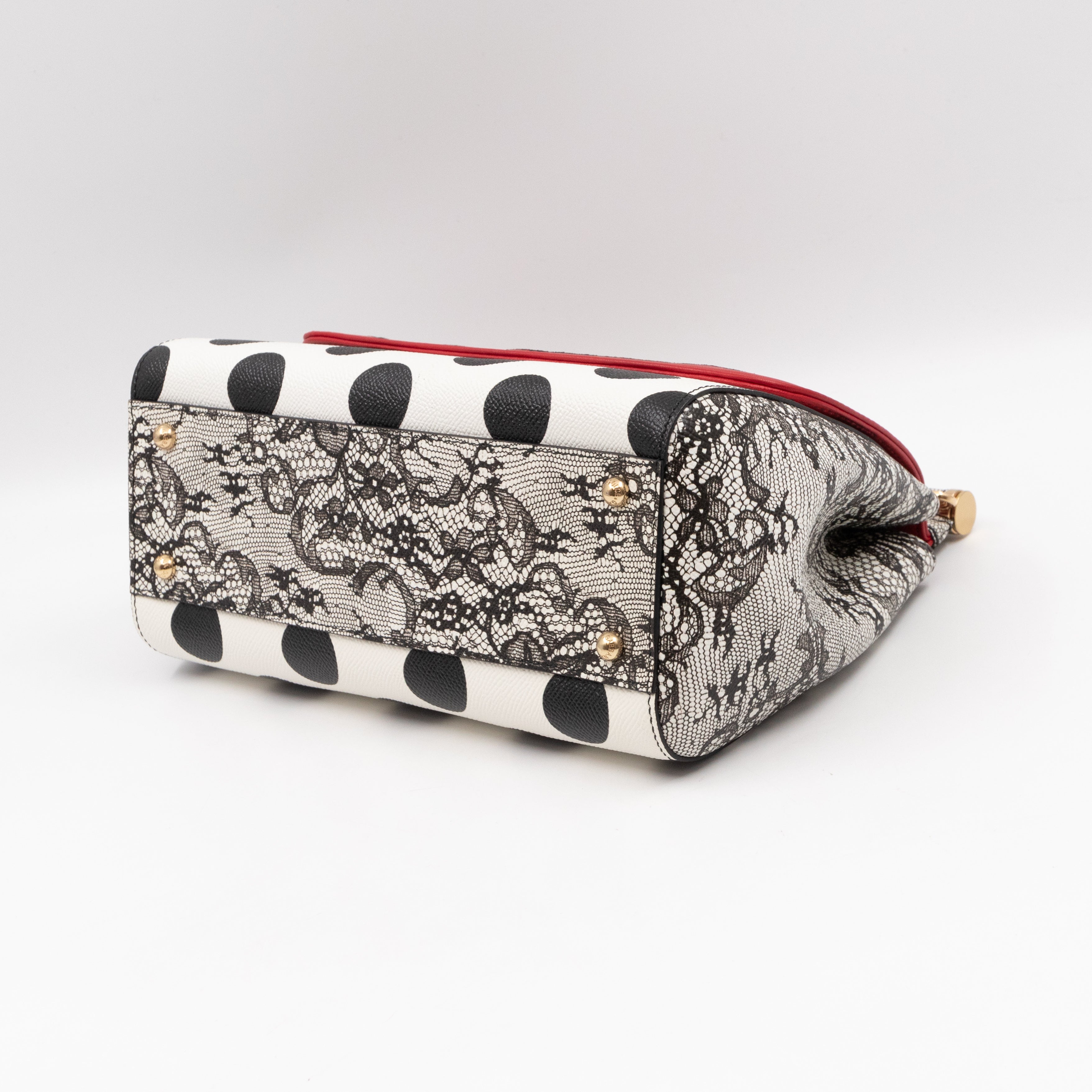 Sicily Laced Embroidery Dauphine Leather
