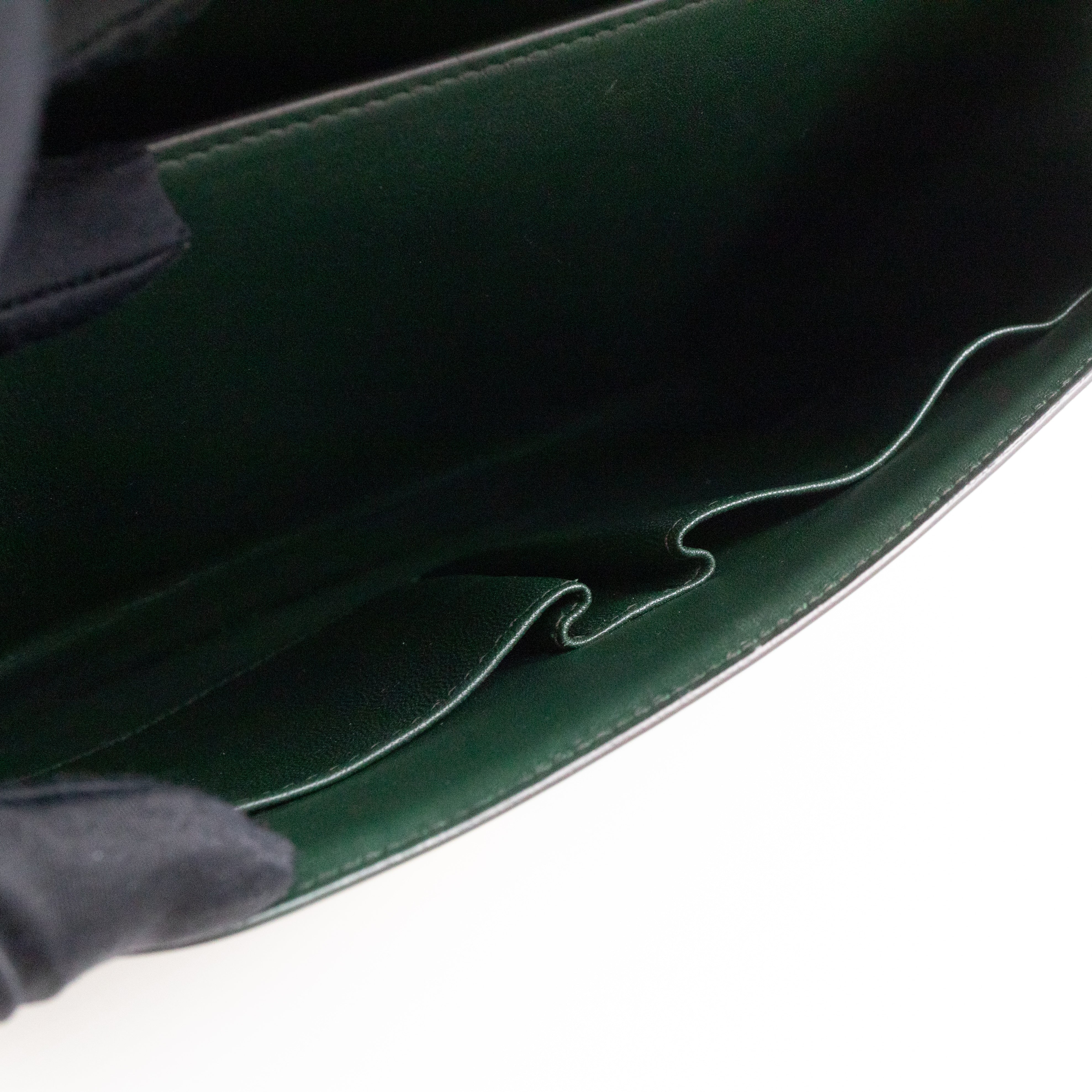Classic Box Medium Green Leather