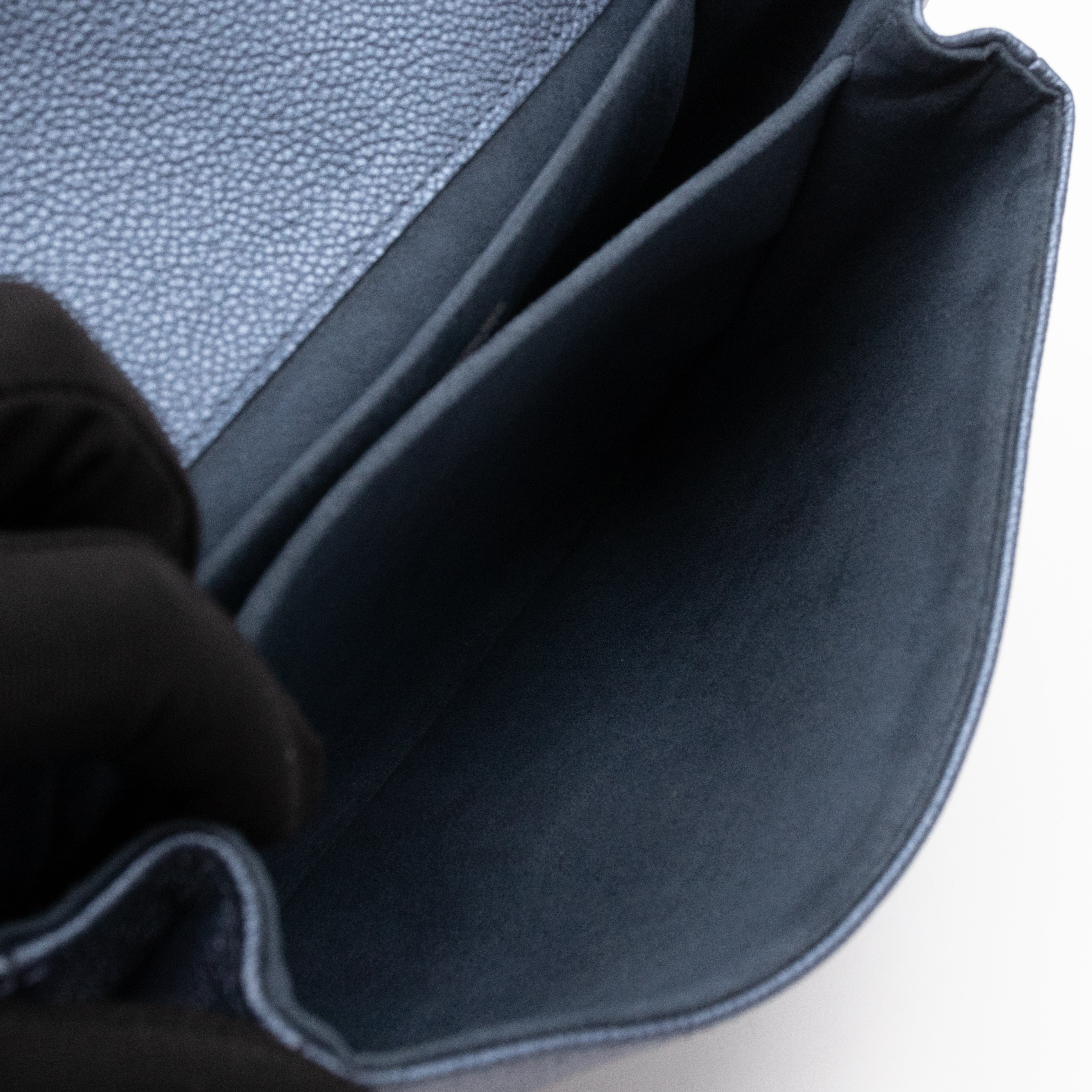 Pochette Metis Giant Empreinte Iridescent Leather