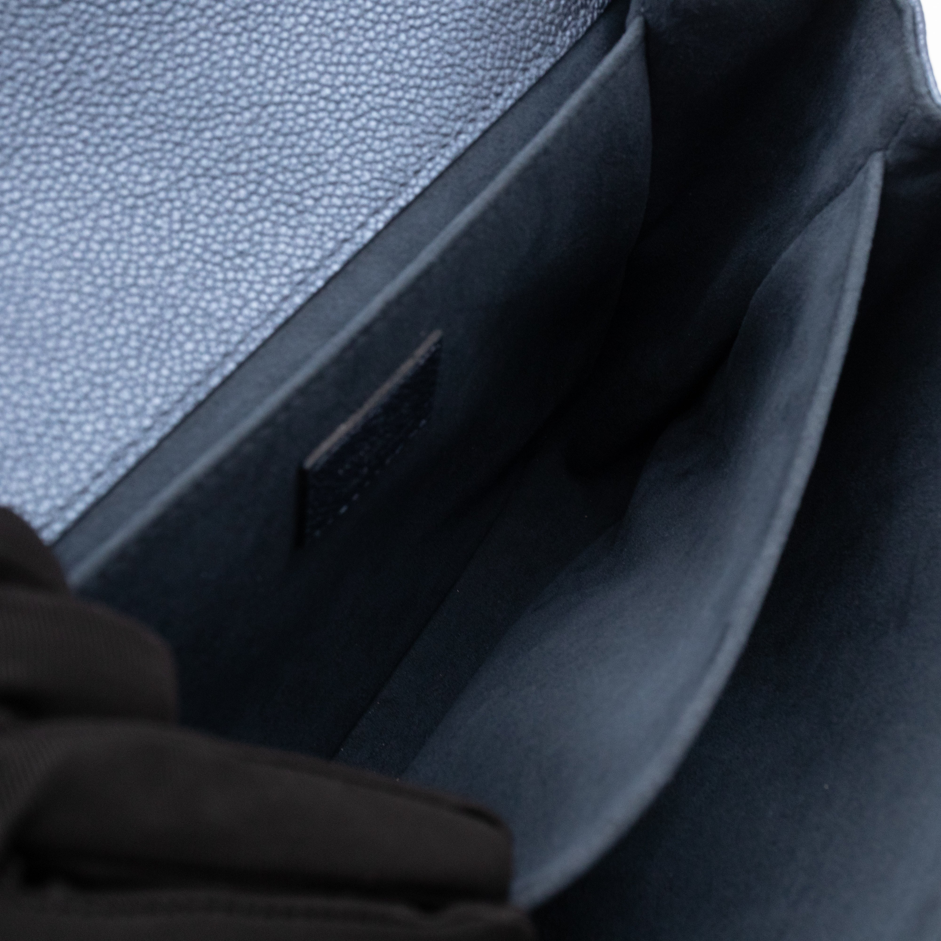 Pochette Metis Giant Empreinte Iridescent Leather