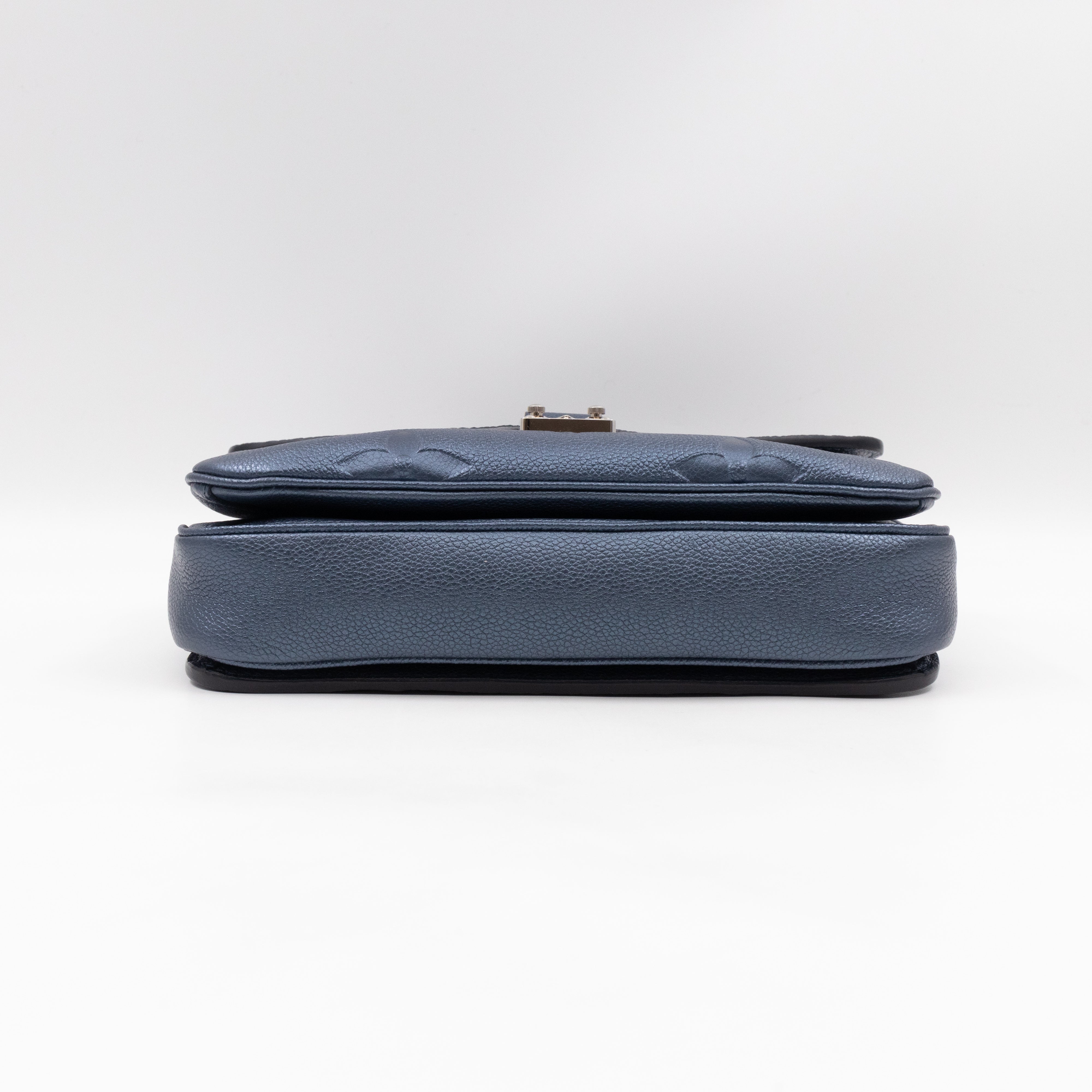 Pochette Metis Giant Empreinte Iridescent Leather